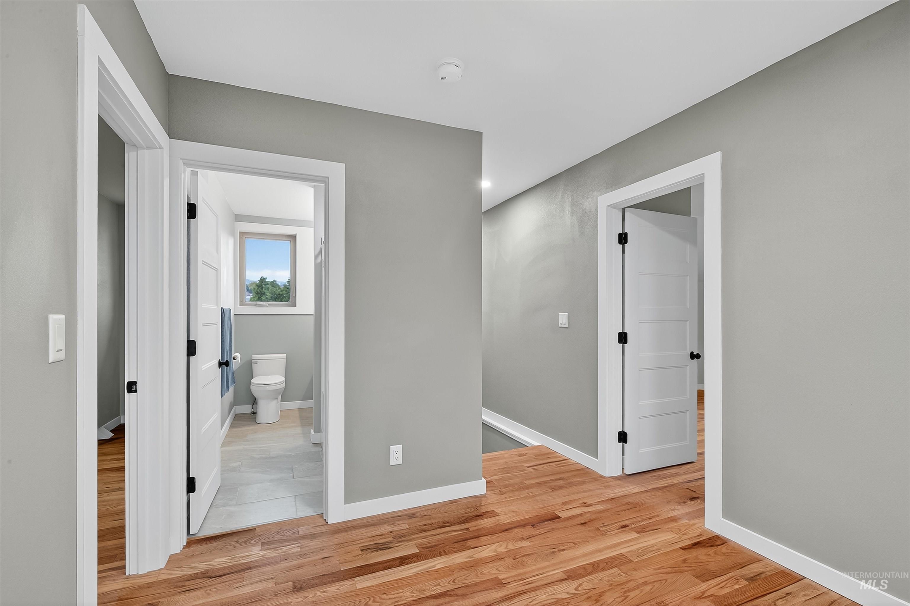 Lewiston, Idaho, 83501, United States, 5 Bedrooms Bedrooms, ,Residential,For Sale,1987812