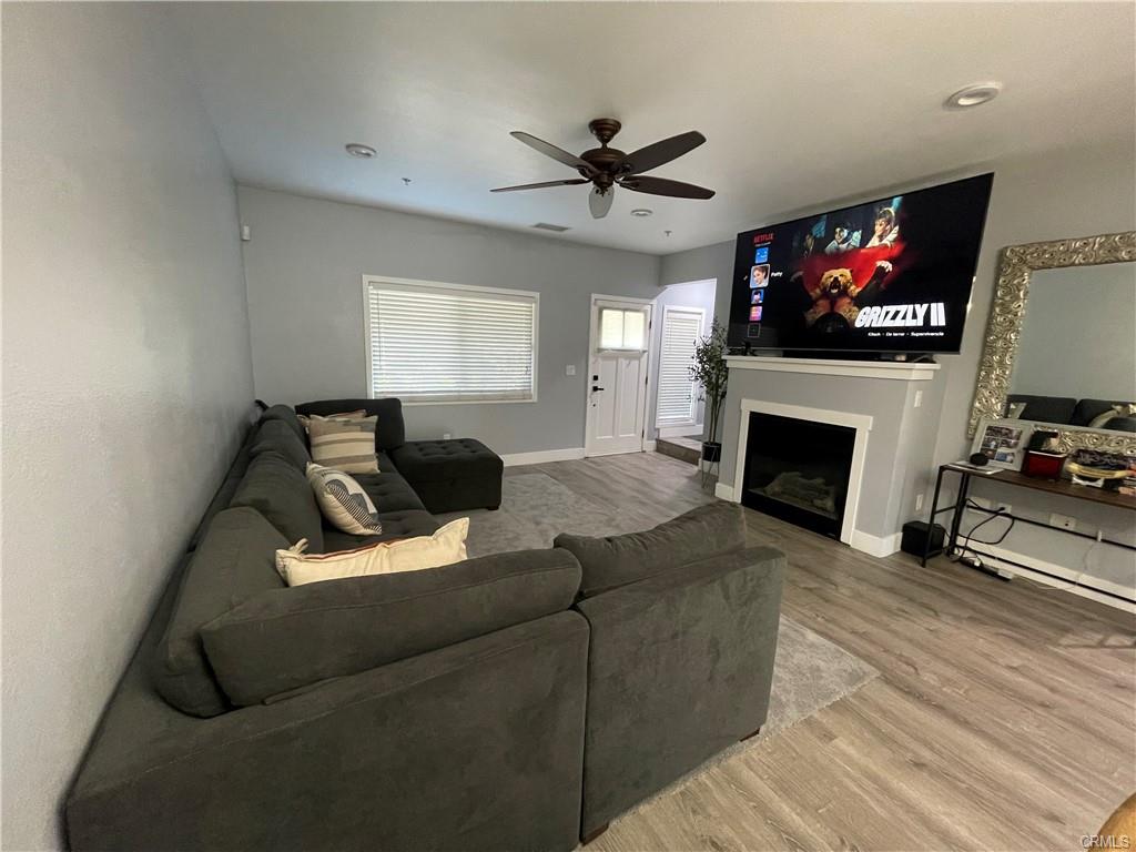 Azusa, California, 91702, United States, 2 Bedrooms Bedrooms, ,3 BathroomsBathrooms,Residential,For Sale,1979283