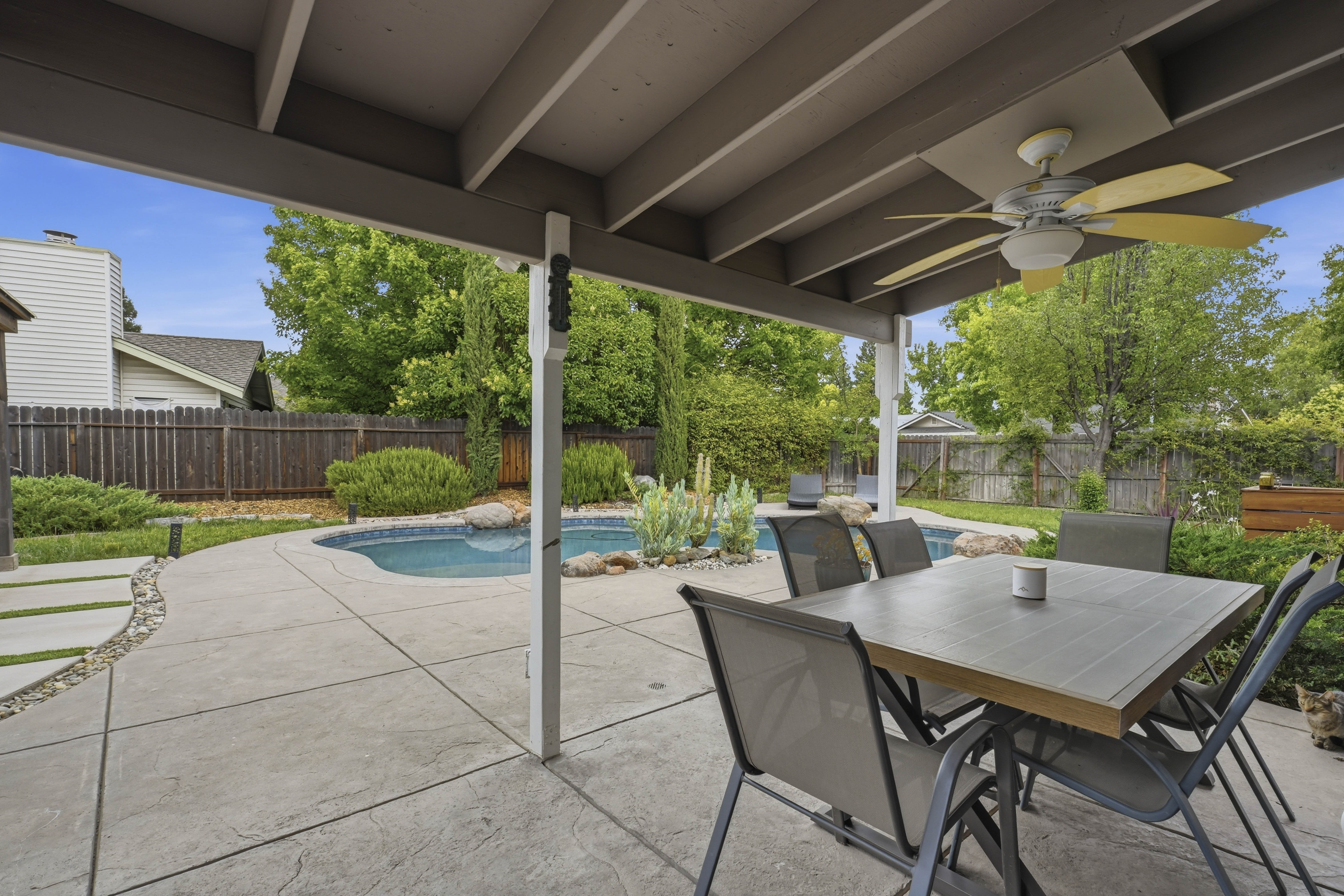  100 Winchester Court, Folsom, CA 95630 - 物件實景