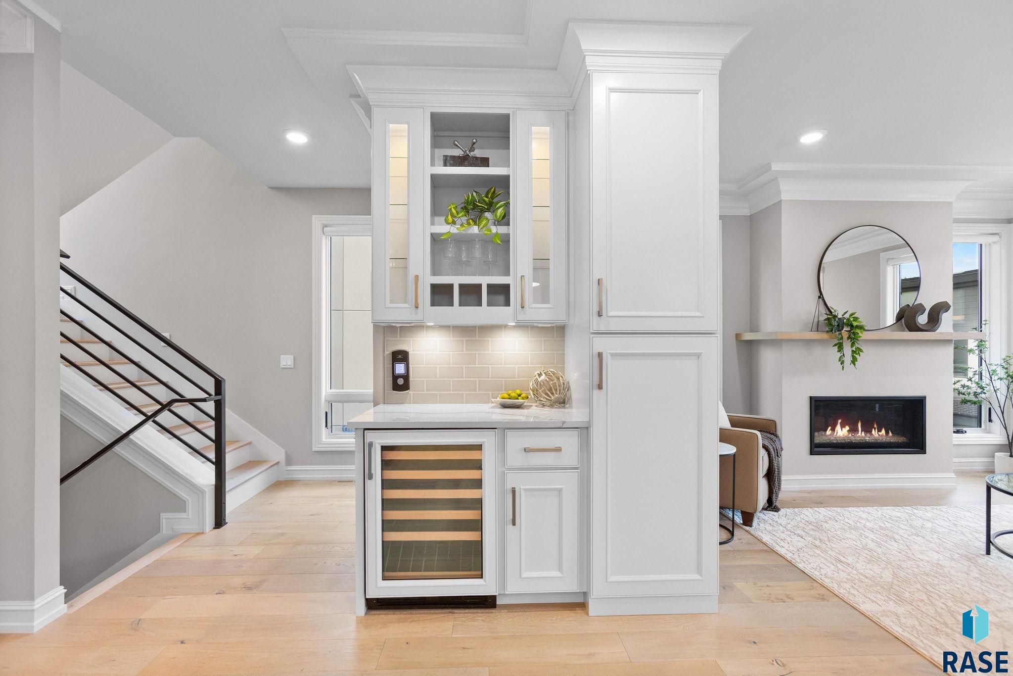 Sioux Falls, South Dakota, 57106, United States, 3 Bedrooms Bedrooms, ,2 BathroomsBathrooms,Residential,For Sale,1986319