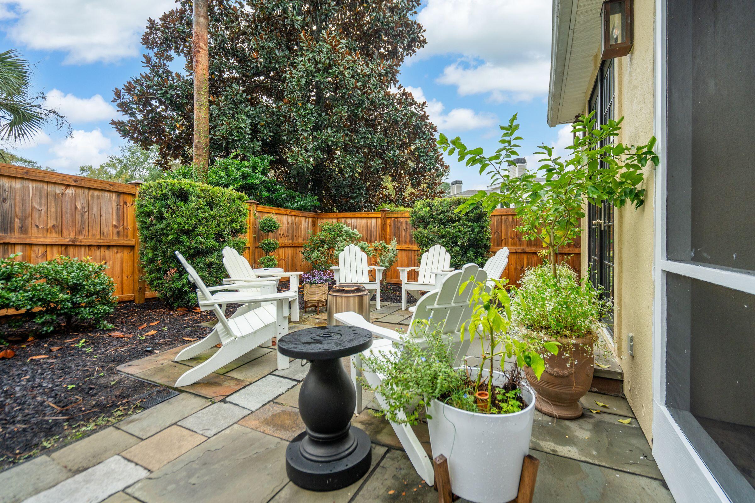 Mount Pleasant, South Carolina, 29464, United States, 3 Bedrooms Bedrooms, ,2 BathroomsBathrooms,Residential,For Sale,1979590