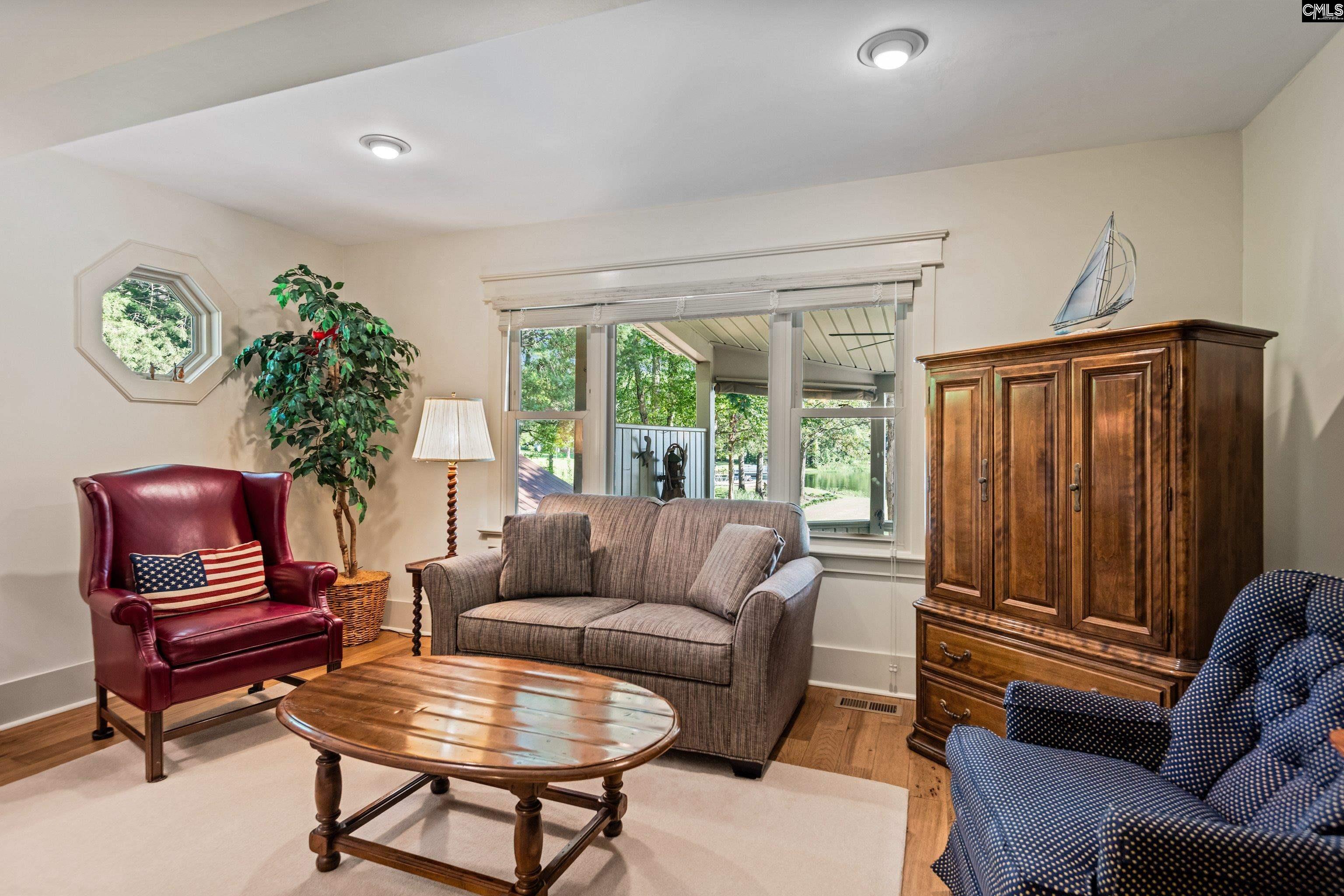 Chapin, South Carolina, 29036, United States, 4 Bedrooms Bedrooms, ,3 BathroomsBathrooms,Residential,For Sale,1895331