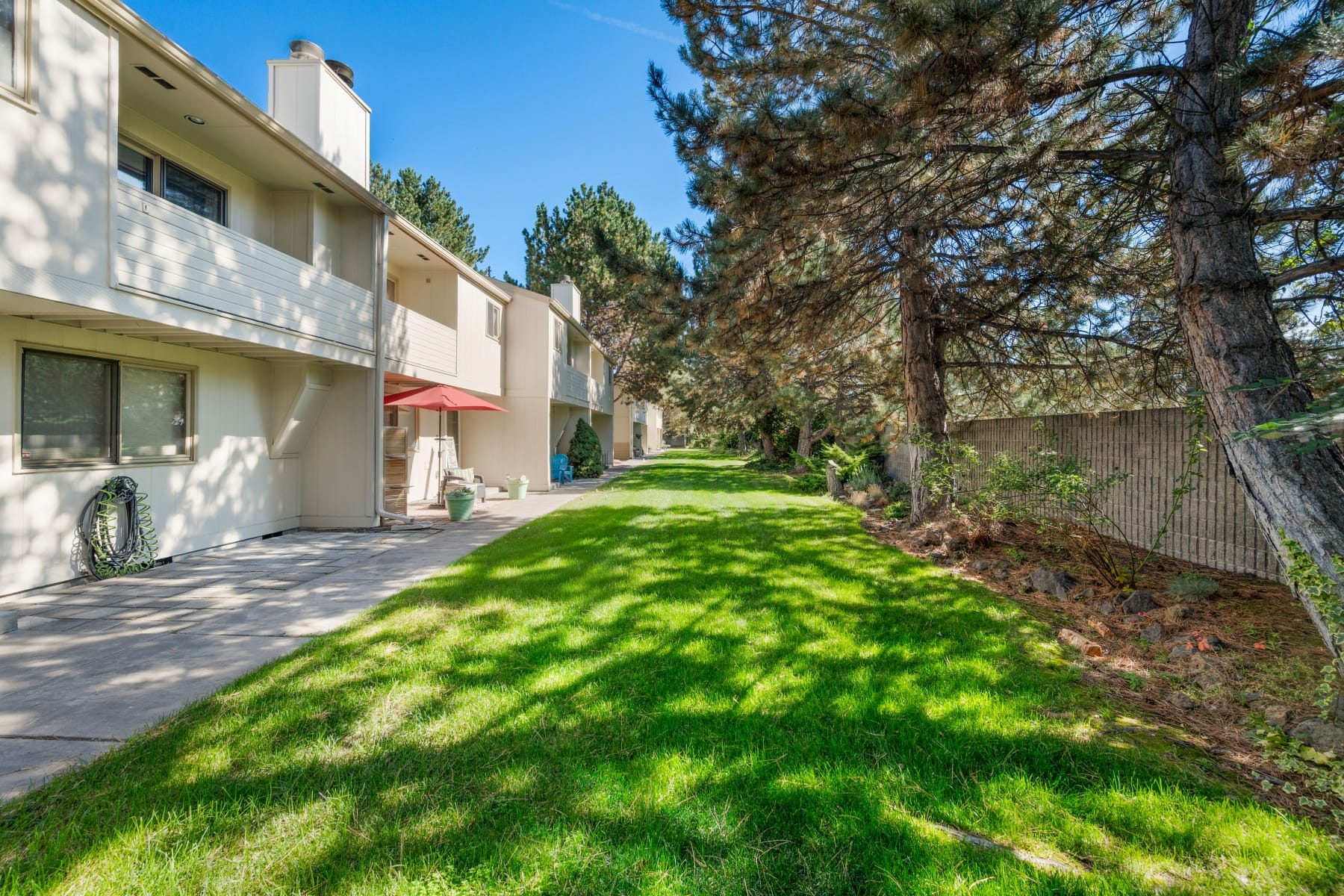  1050 NE Butler Market #APT 3 Bend, OR 97701 - 物件實景