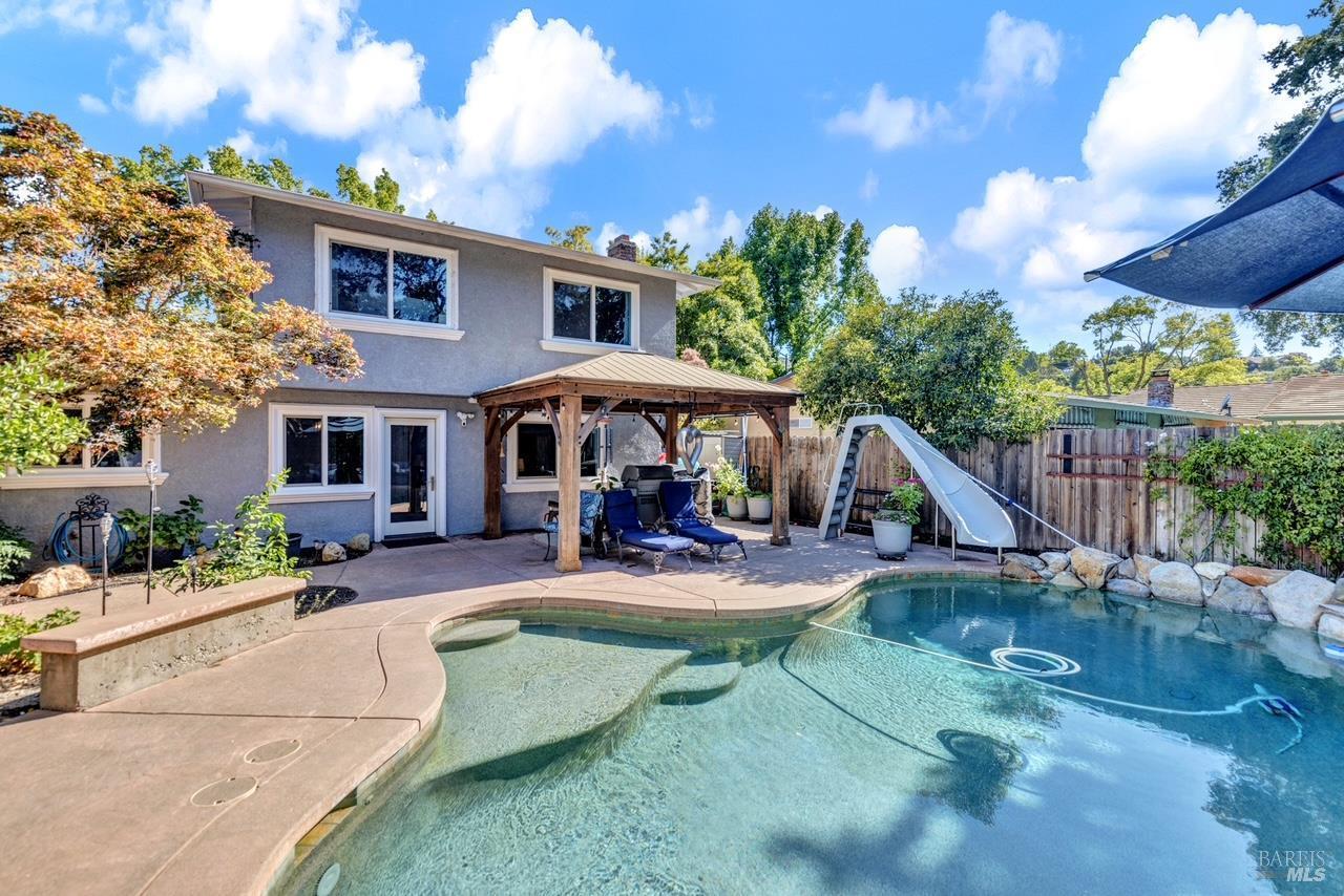 Vacaville, California, 95688, United States, 4 Bedrooms Bedrooms, ,3 BathroomsBathrooms,Residential,For Sale,1900587