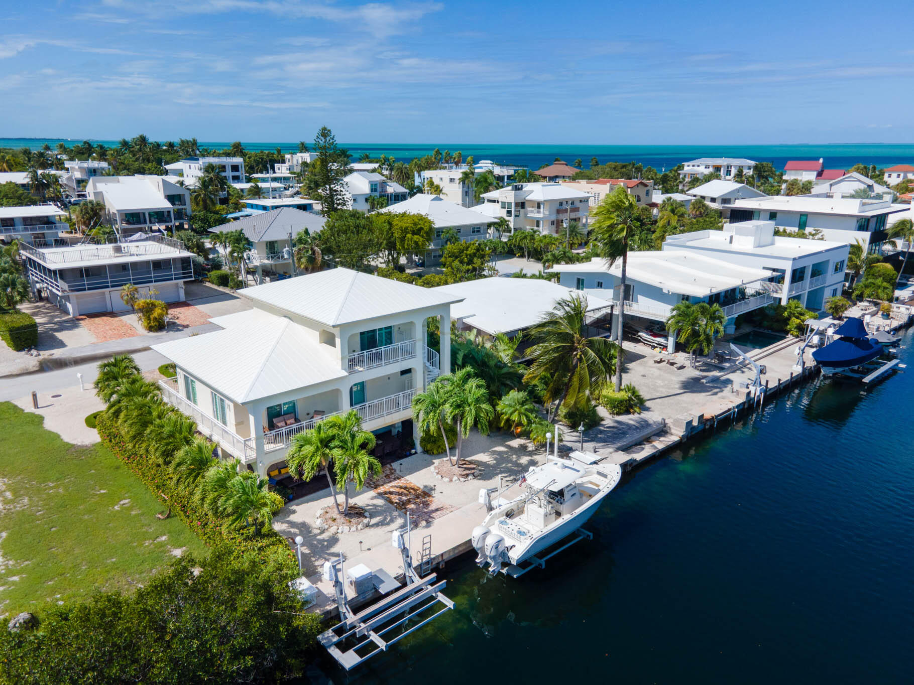 ISLAMORADA, Florida, 33036, United States, 3 Bedrooms Bedrooms, ,2 BathroomsBathrooms,Residential,For Sale,1987707