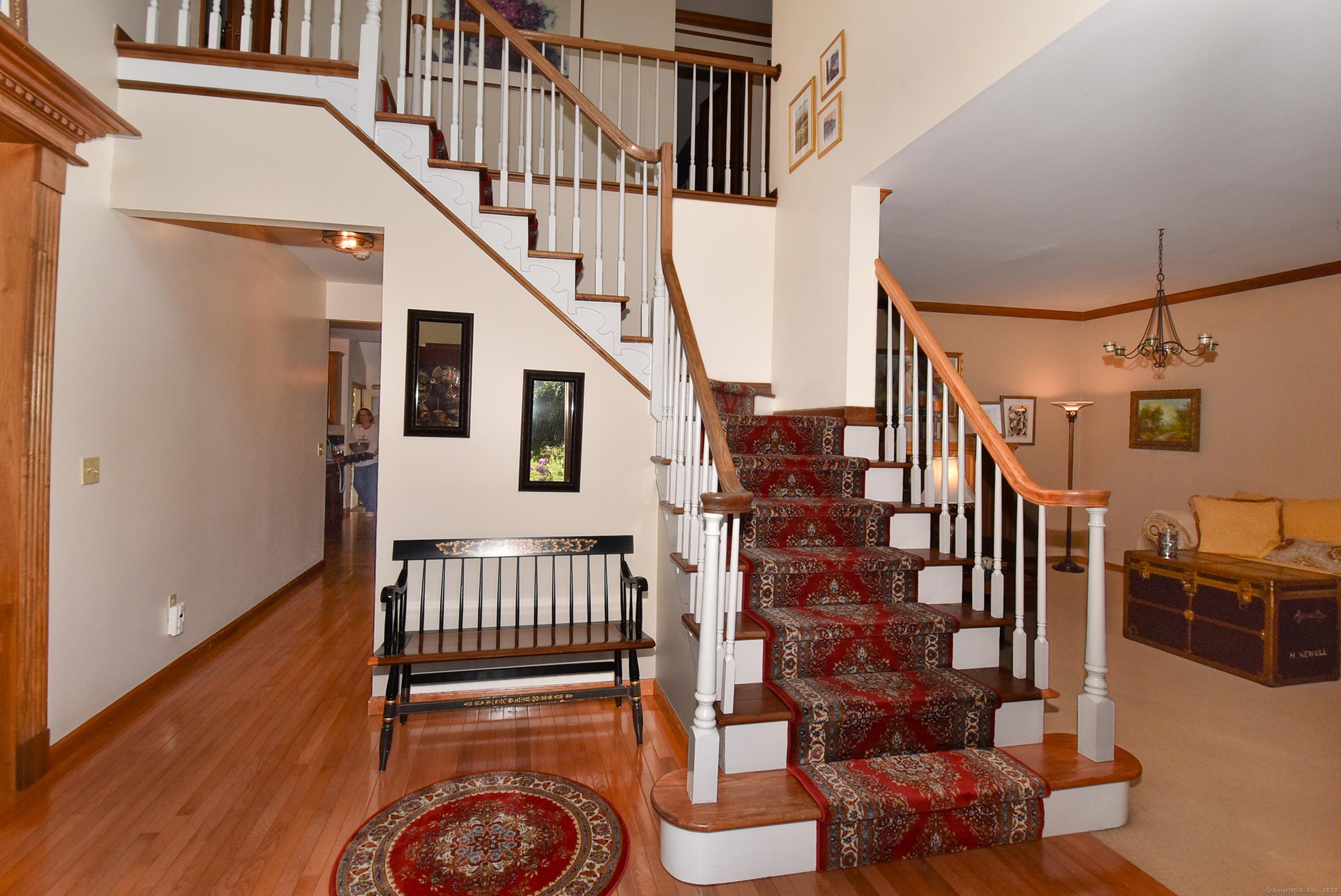 Windsor, Connecticut, 06095, United States, 4 Bedrooms Bedrooms, ,3 BathroomsBathrooms,Residential,For Sale,1936902