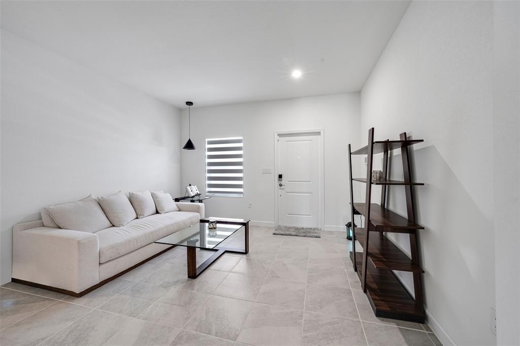 Homestead, Florida, 33035, United States, 4 Bedrooms Bedrooms, ,3 BathroomsBathrooms,Residential,For Sale,1984015