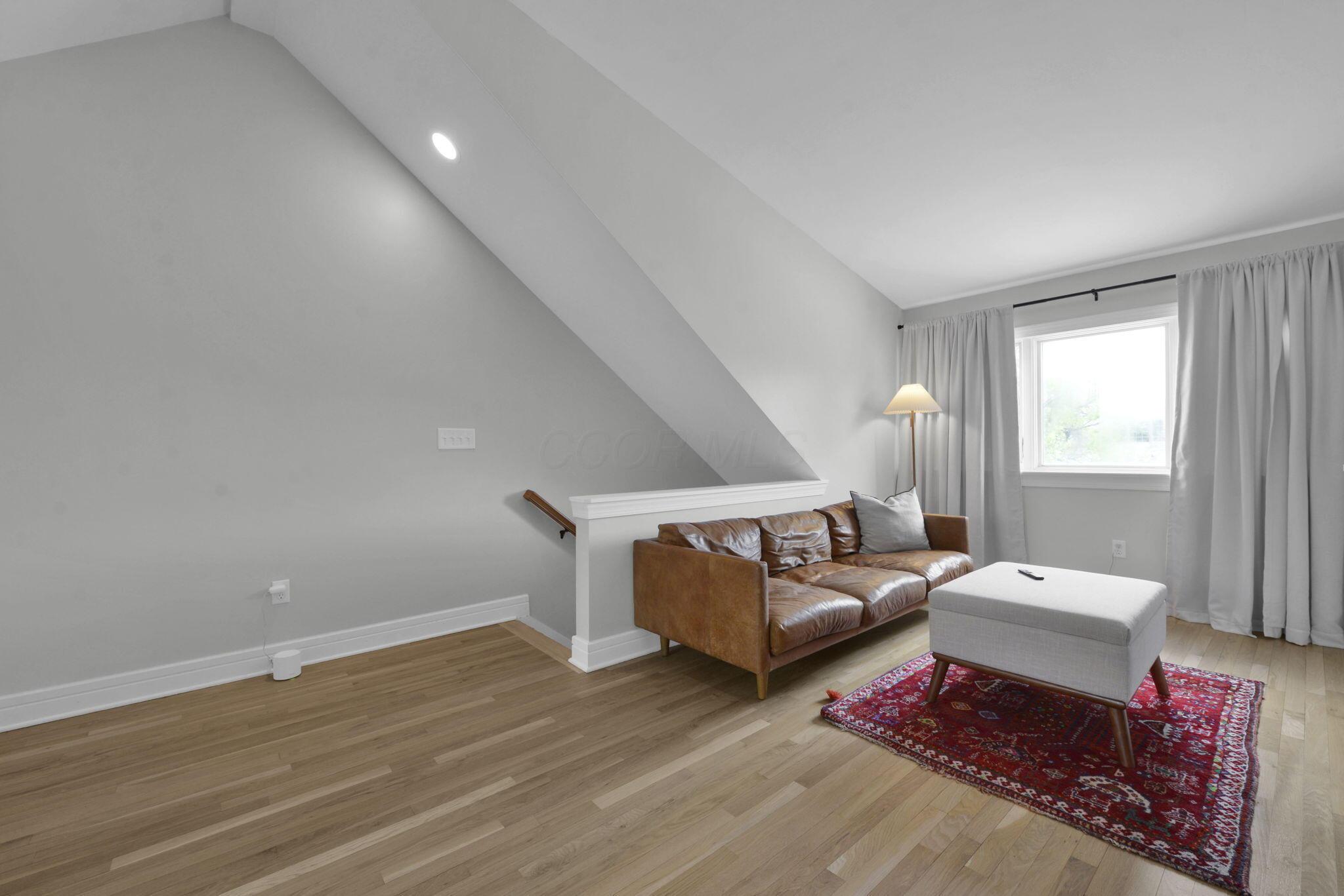 Columbus, Ohio, 43215, United States, 3 Bedrooms Bedrooms, ,4 BathroomsBathrooms,Residential,For Sale,2037266