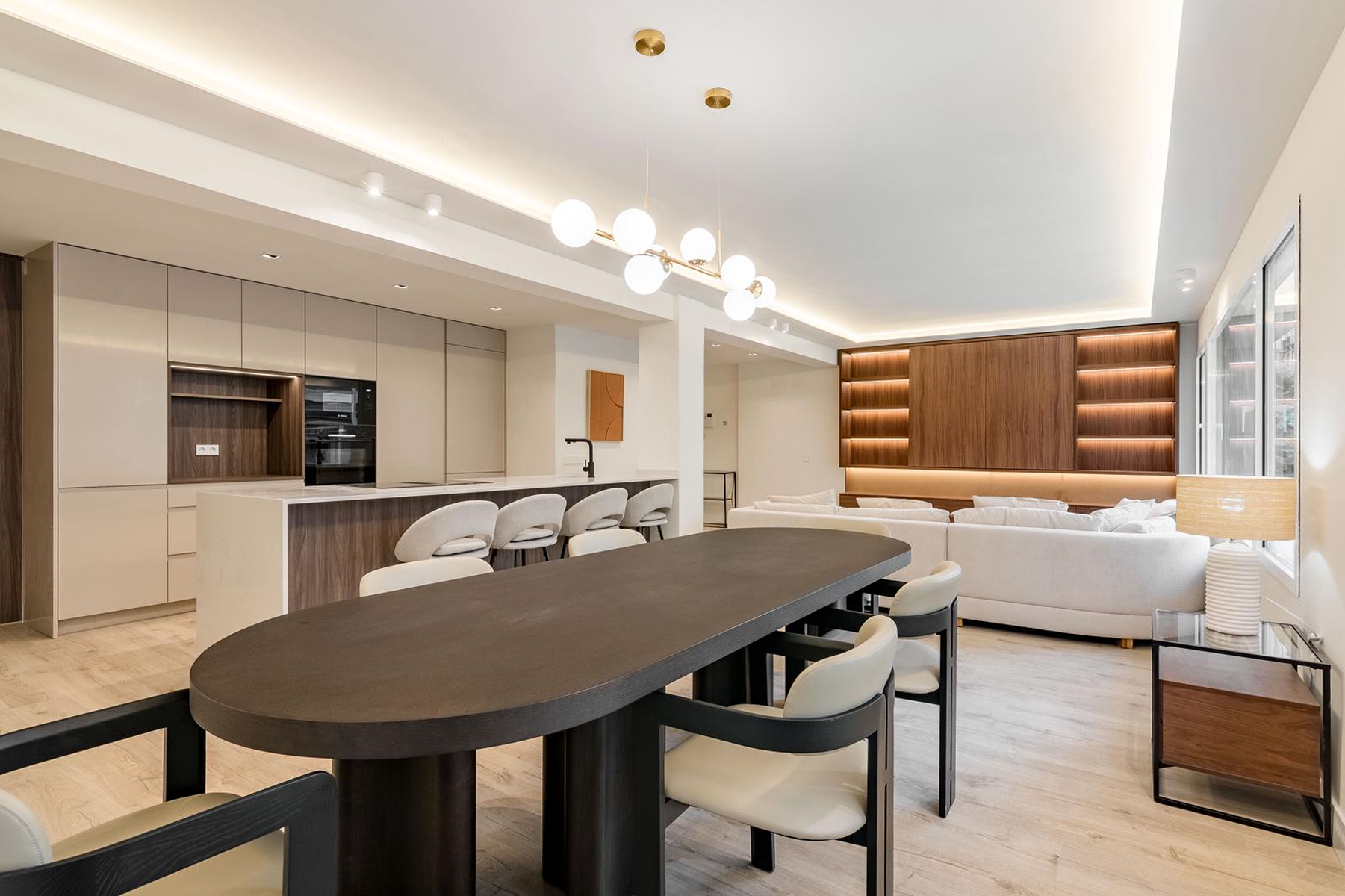  Spacious flat renovated in a landmark building - 物件實景