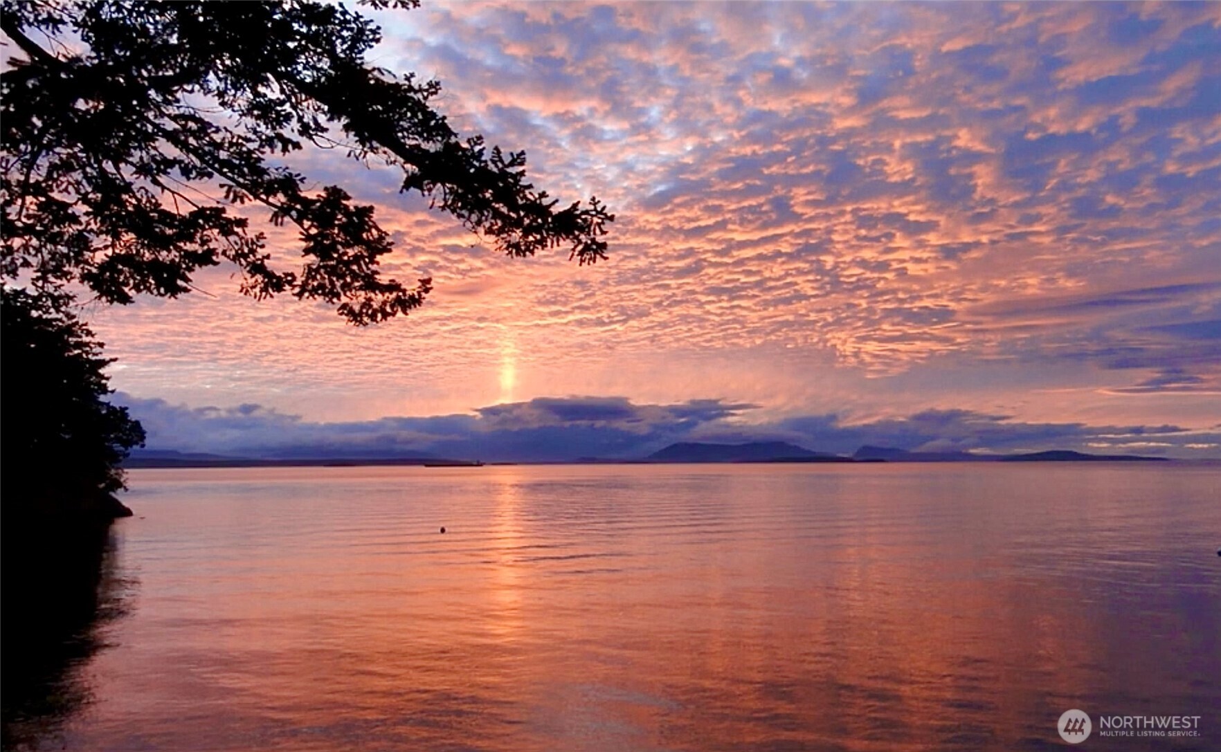 Henry Island, Washington, 98250, United States, 4 Bedrooms Bedrooms, ,1 BathroomBathrooms,Residential,For Sale,1988097