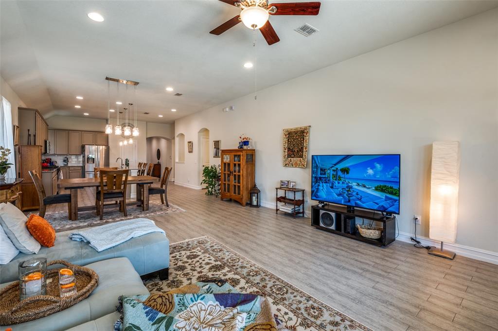 McKinney, Texas, 75071, United States, 3 Bedrooms Bedrooms, ,2 BathroomsBathrooms,Residential,For Sale,1818021