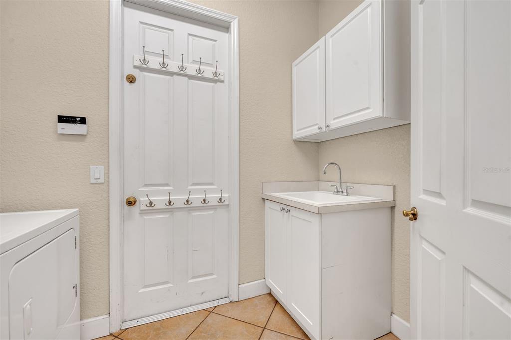Orlando, Florida, 32832, United States, 4 Bedrooms Bedrooms, ,4 BathroomsBathrooms,Residential,For Sale,1901368