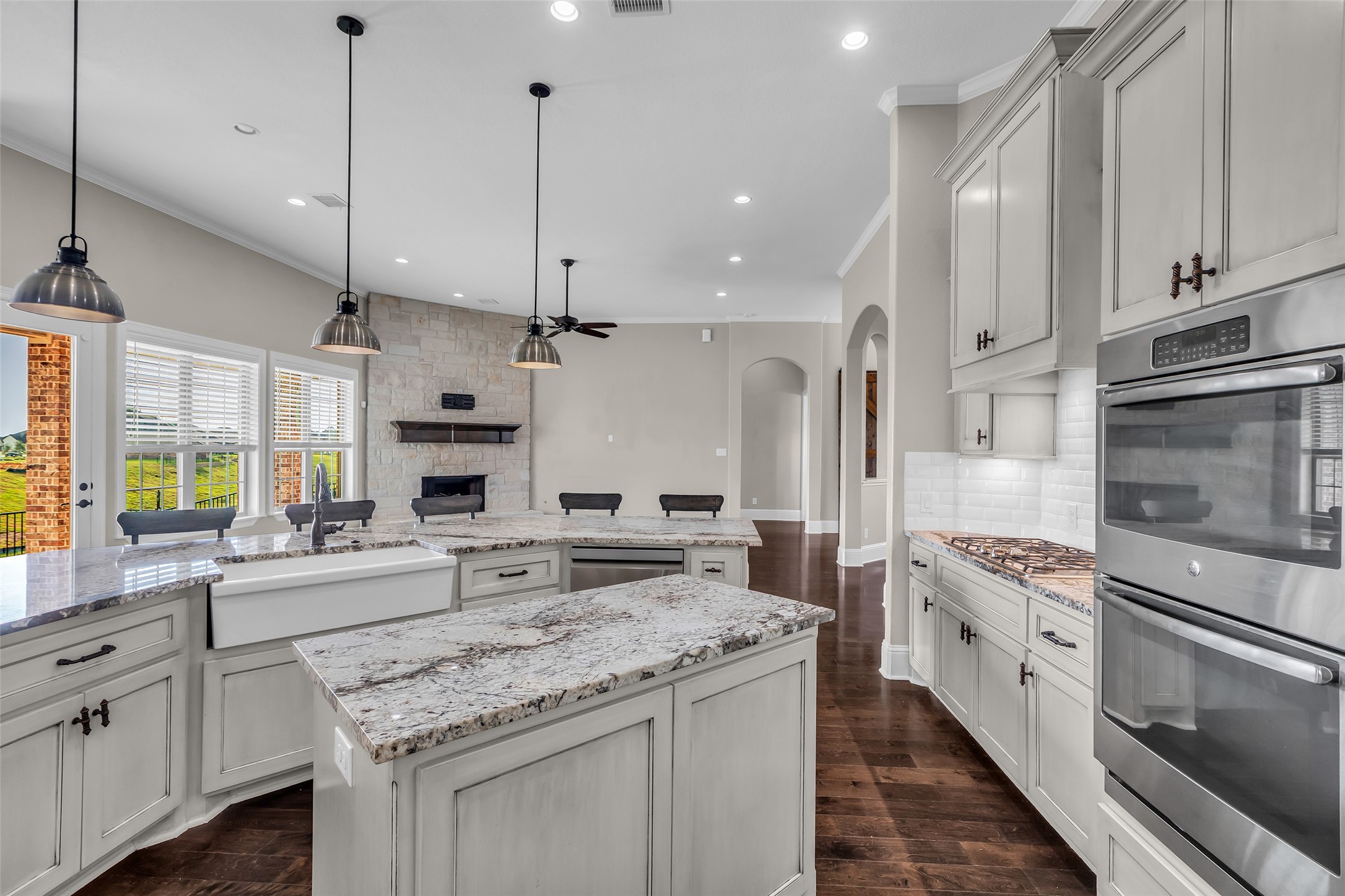 Montgomery, Texas, 77356, United States, 4 Bedrooms Bedrooms, ,4 BathroomsBathrooms,Residential,For Sale,1911763