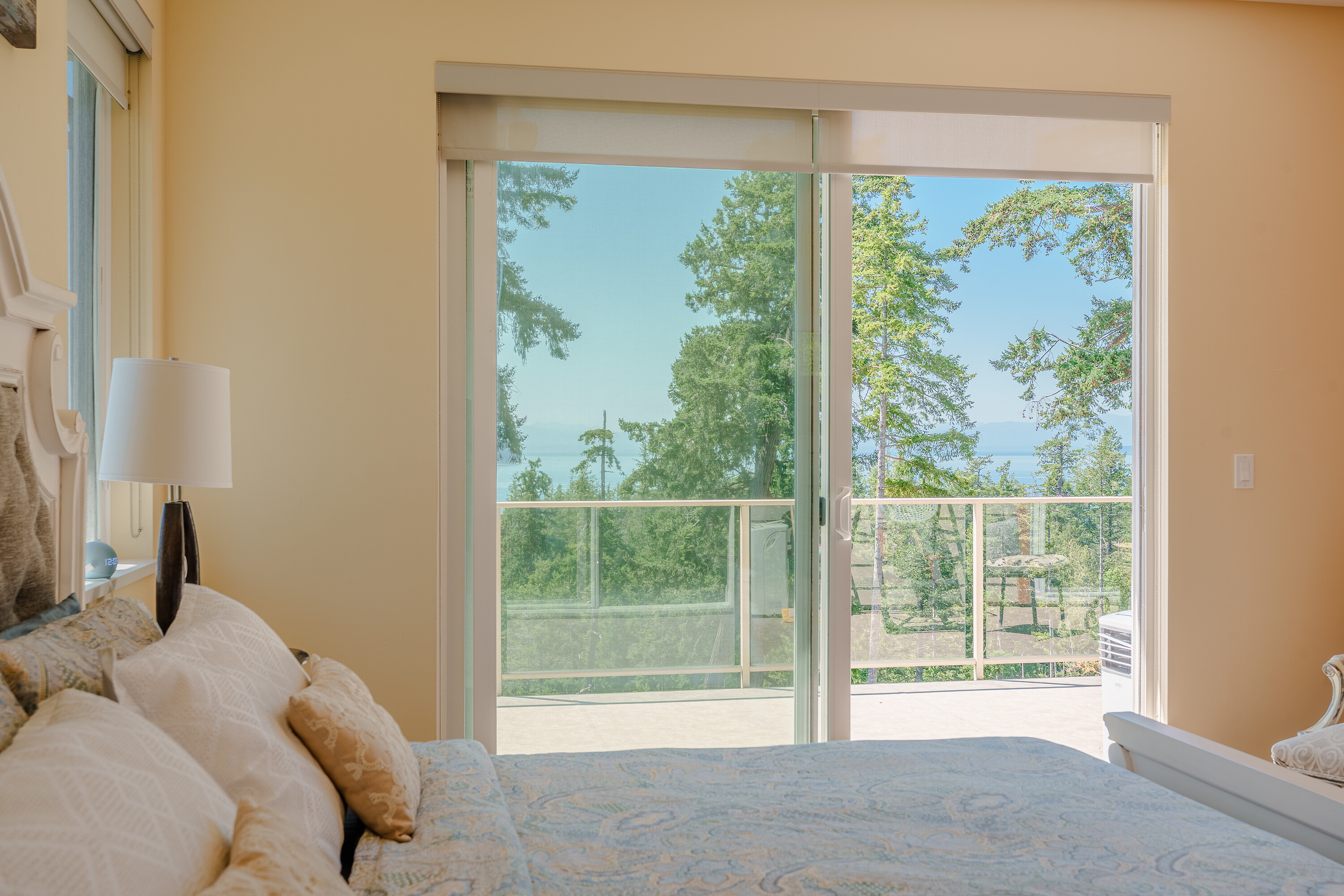  Custom Built Home on Acreage - 物件實景