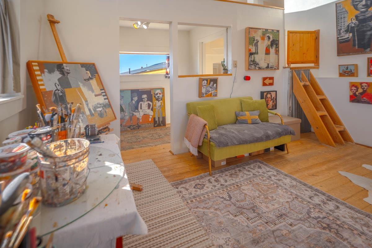 Truchas, New Mexico, 87578, United States, 3 Bedrooms Bedrooms, ,4 BathroomsBathrooms,Residential,For Sale,1739296