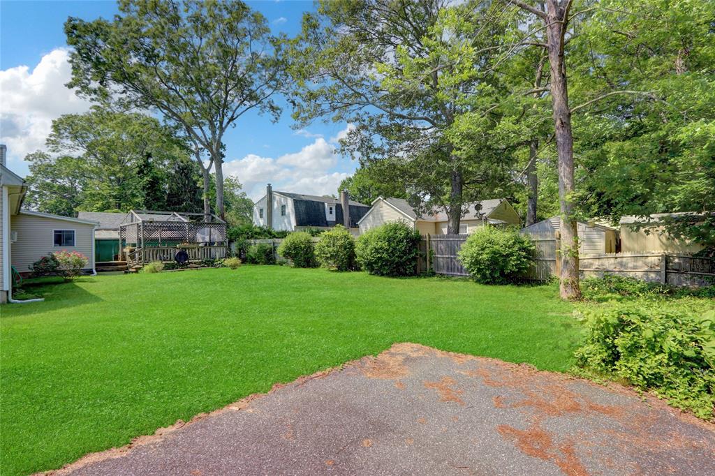 Mastic Beach, New York, 11951, United States, 5 Bedrooms Bedrooms, ,3 BathroomsBathrooms,Residential,For Sale,1974757