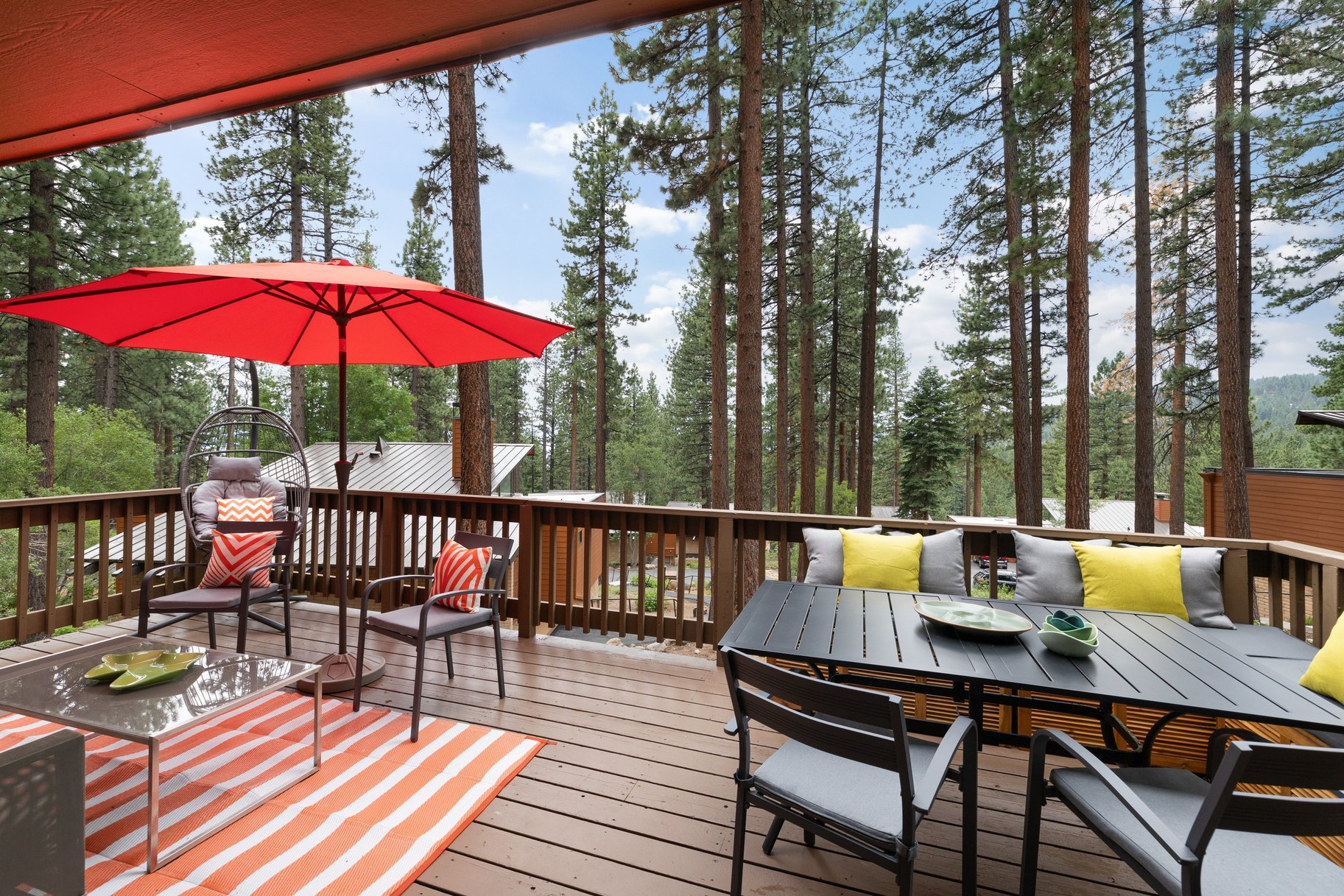  Sun-Filled Home in Incline Pines - 物件實景