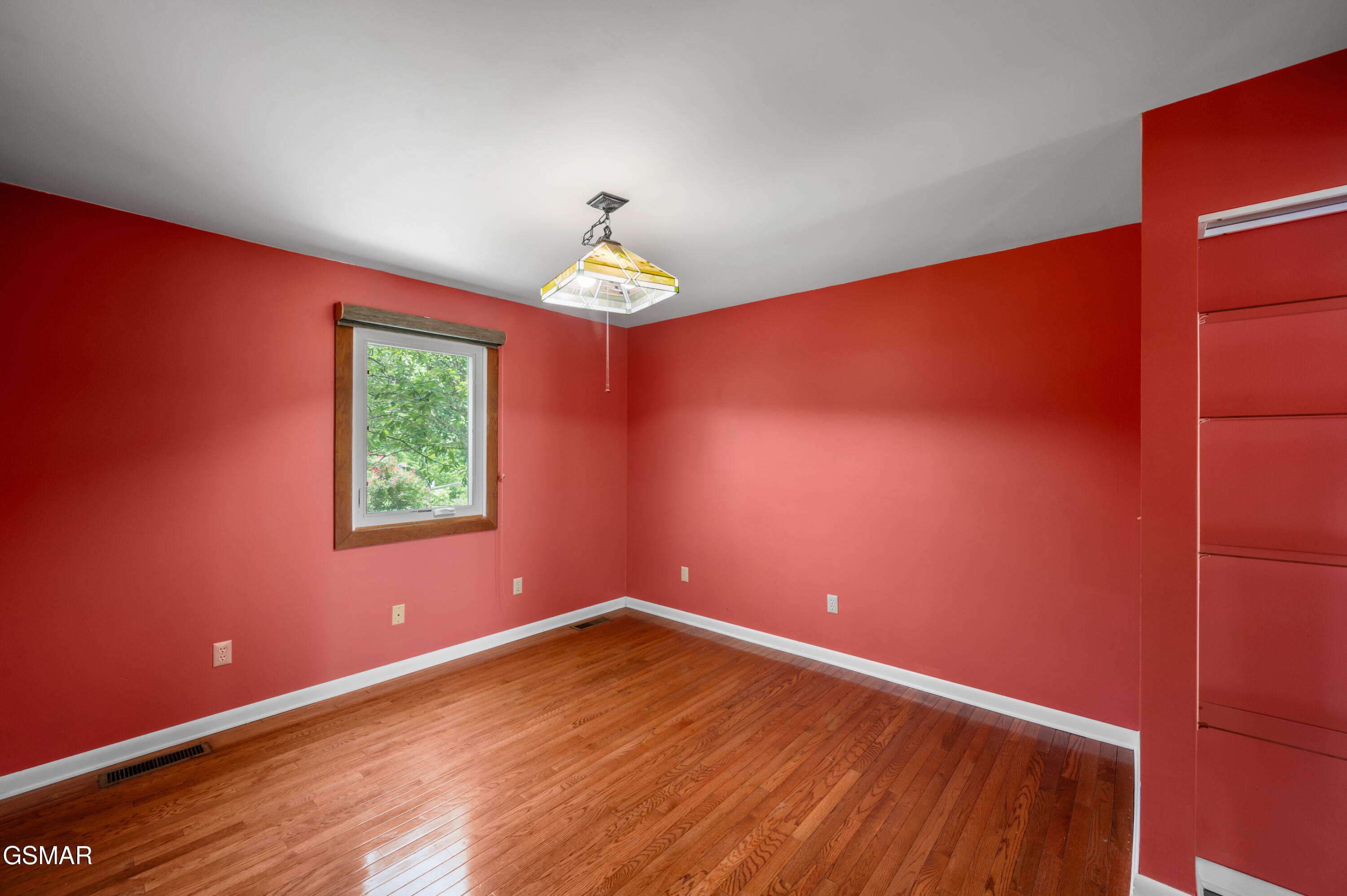 Pigeon Forge, Tennessee, 37863, United States, 3 Bedrooms Bedrooms, ,3 BathroomsBathrooms,Residential,For Sale,1978276