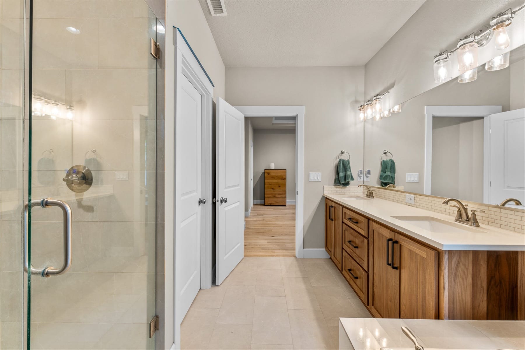  6220 NW BERNIE DR Vancouver, WA 98663 - 物件實景