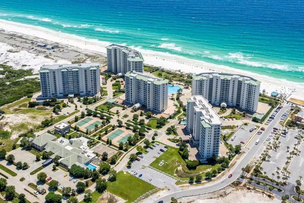 Destin, Florida, 32541, United States, 4 Bedrooms Bedrooms, ,3 BathroomsBathrooms,Residential,For Sale,1827058