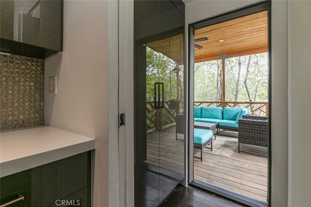 Woodland Hills, California, 91364, United States, 3 Bedrooms Bedrooms, ,3 BathroomsBathrooms,Residential,For Sale,1942330