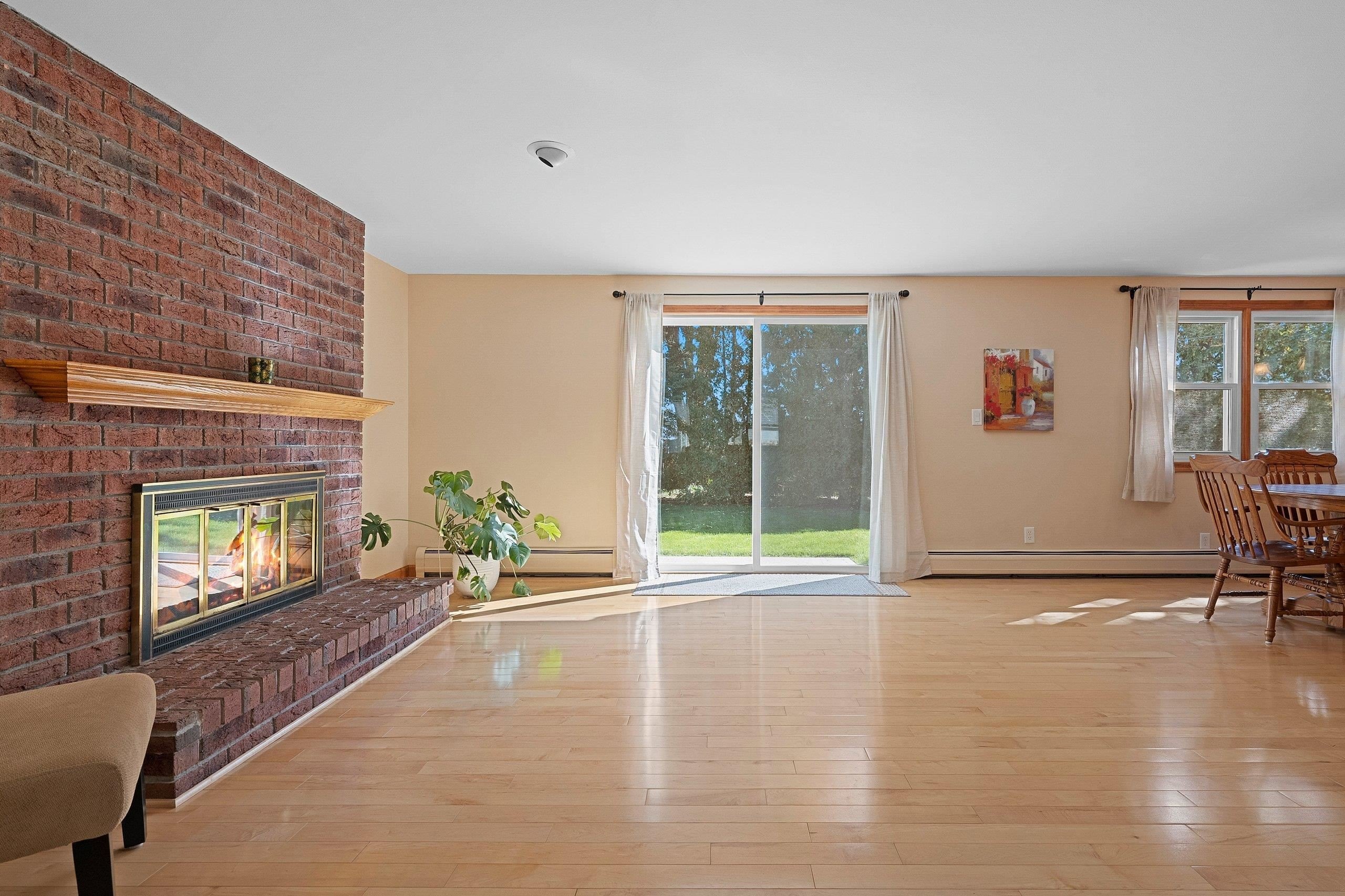 GREEN BAY, Wisconsin, 54304-4417, United States, 4 Bedrooms Bedrooms, ,2 BathroomsBathrooms,Residential,For Sale,1978060