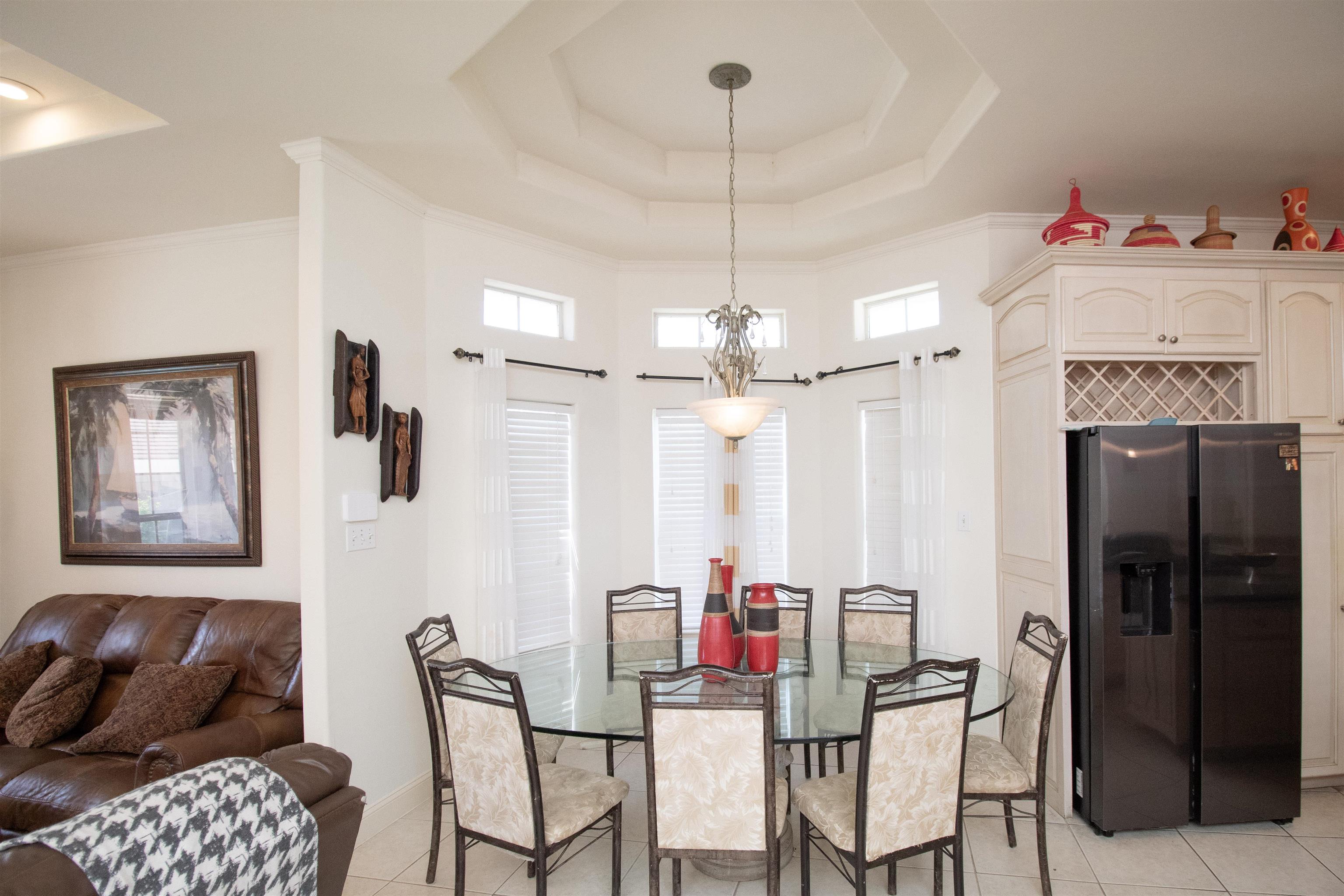 Laredo, Texas, 78041, United States, 4 Bedrooms Bedrooms, ,5 BathroomsBathrooms,Residential,For Sale,1787363