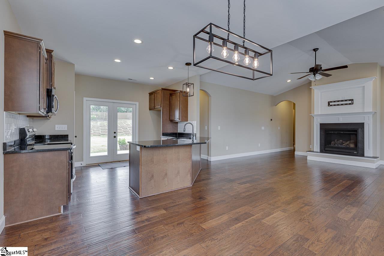 Travelers Rest, South Carolina, 29690, United States, 3 Bedrooms Bedrooms, ,3 BathroomsBathrooms,Residential,For Sale,1868867
