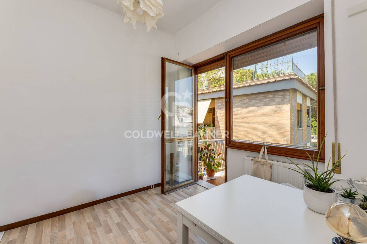 Roma, Roma, 00100, IT, 3 Bedrooms Bedrooms, ,2 BathroomsBathrooms,Residential,For Sale,1806018
