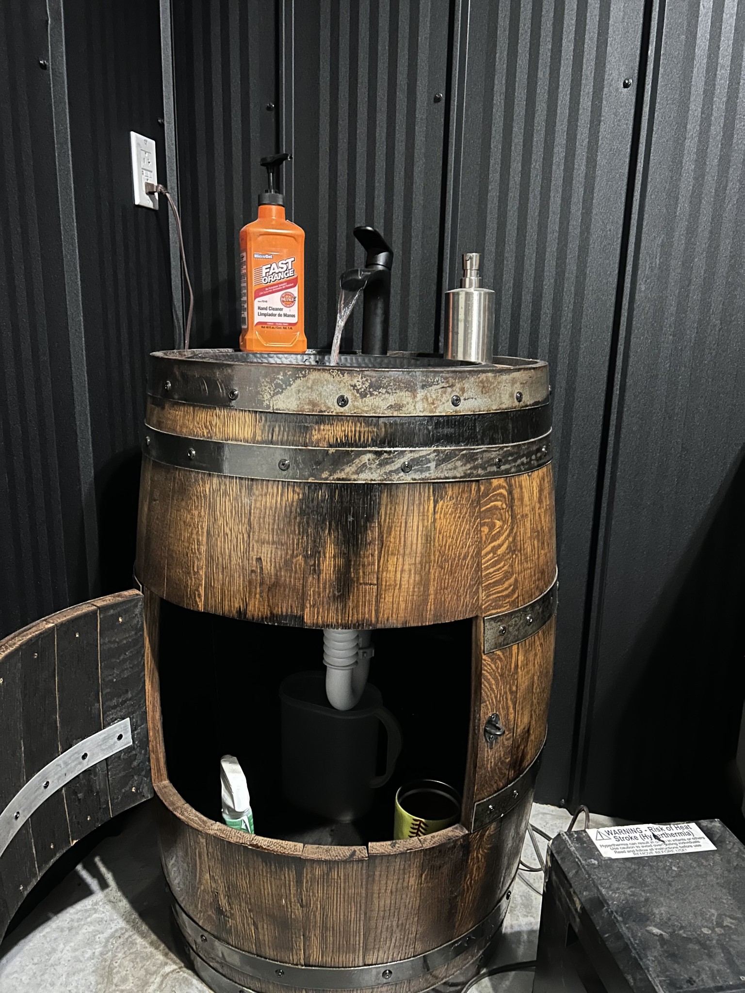 Manchester, Tennessee, 37355, United States, 4 Bedrooms Bedrooms, ,3 BathroomsBathrooms,Residential,For Sale,2015723