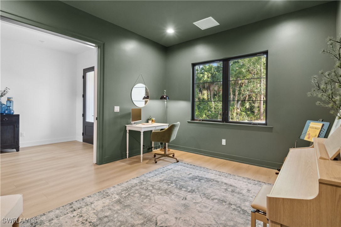 Naples, Florida, 34120, United States, 4 Bedrooms Bedrooms, ,6 BathroomsBathrooms,Residential,For Sale,1984444