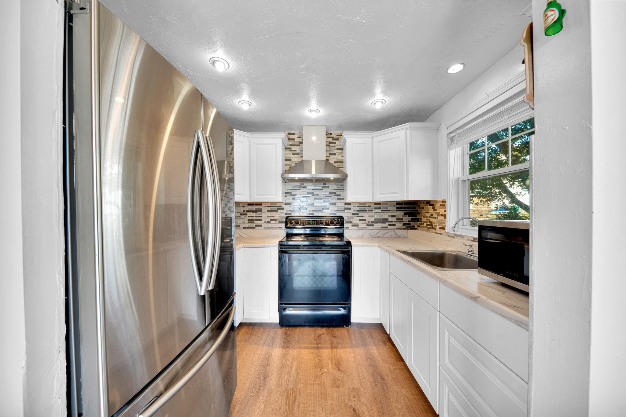 Lynn, Massachusetts, 01905, United States, 4 Bedrooms Bedrooms, ,3 BathroomsBathrooms,Residential,For Sale,1979746