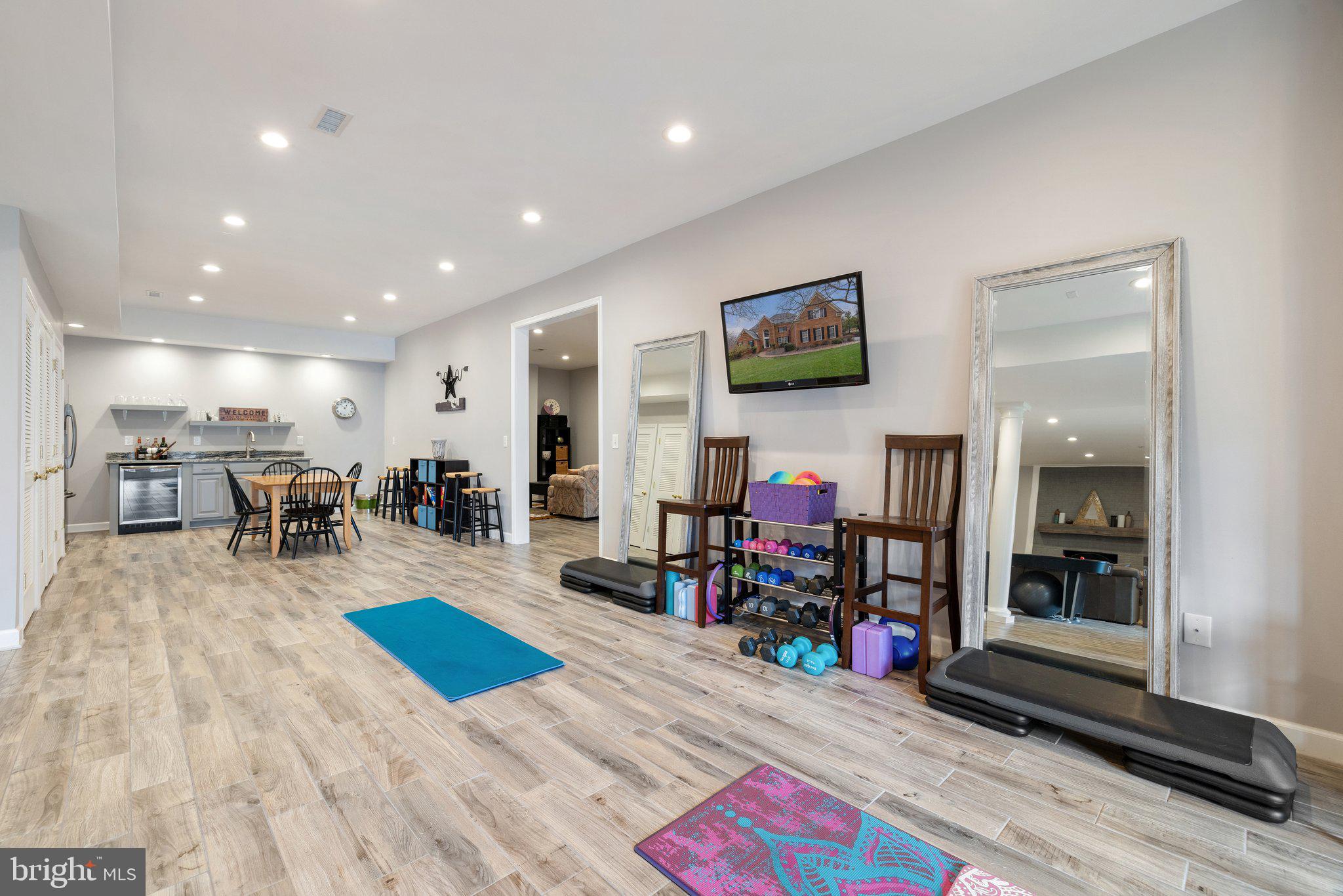 Warrenton, Virginia, 20186, United States, 6 Bedrooms Bedrooms, ,6 BathroomsBathrooms,Residential,For Sale,1914249