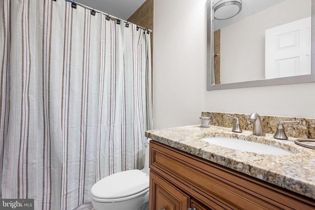 Gainesville, Virginia, 20155, United States, 4 Bedrooms Bedrooms, ,3 BathroomsBathrooms,Residential,For Sale,2049093