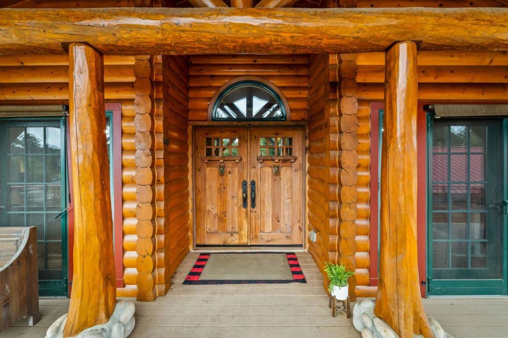 Salinas, California, 93907, United States, 3 Bedrooms Bedrooms, ,4 BathroomsBathrooms,Residential,For Sale,1974769