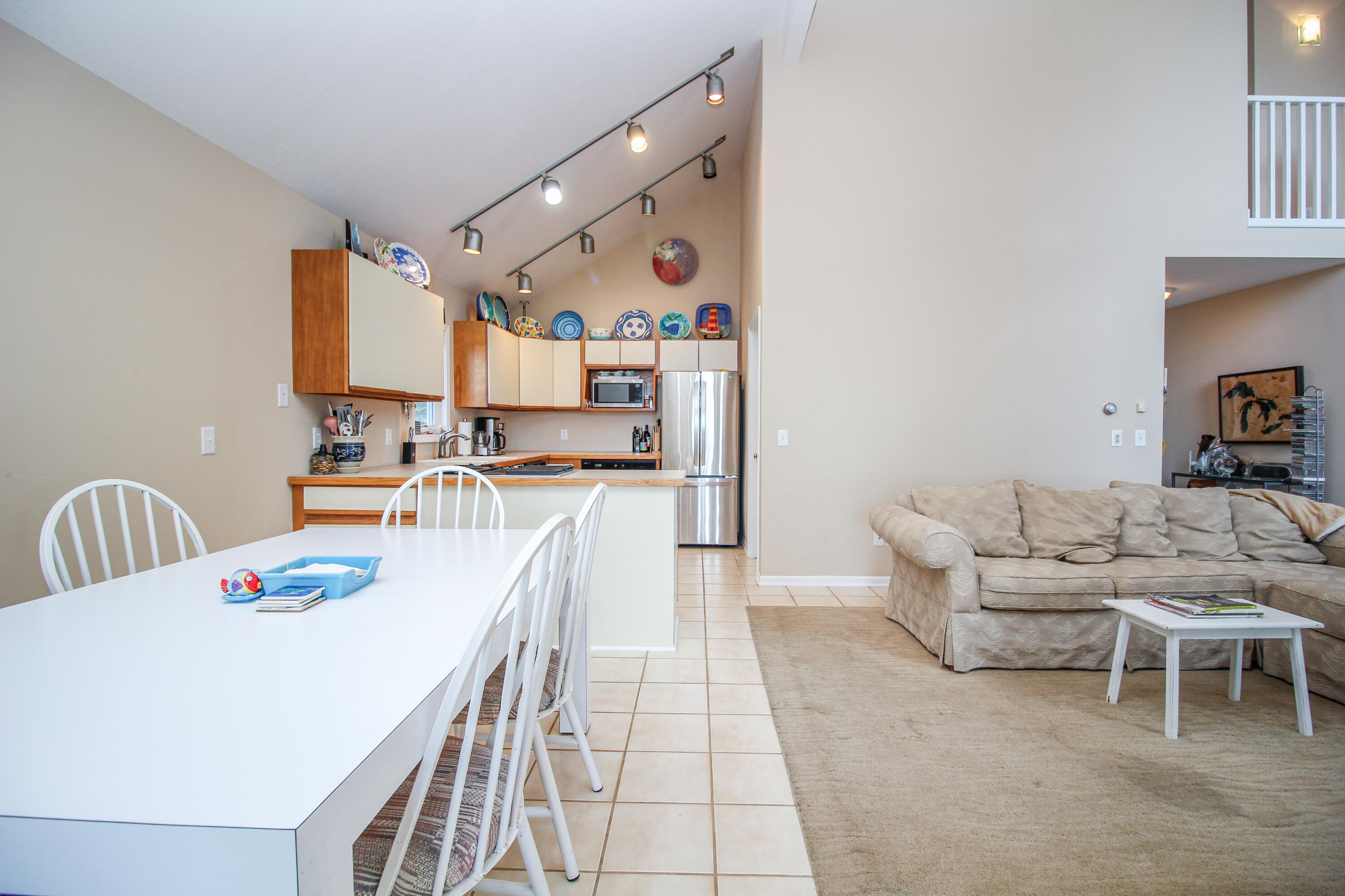 South Haven, Michigan, 49090, United States, 3 Bedrooms Bedrooms, ,4 BathroomsBathrooms,Residential,For Sale,1982825