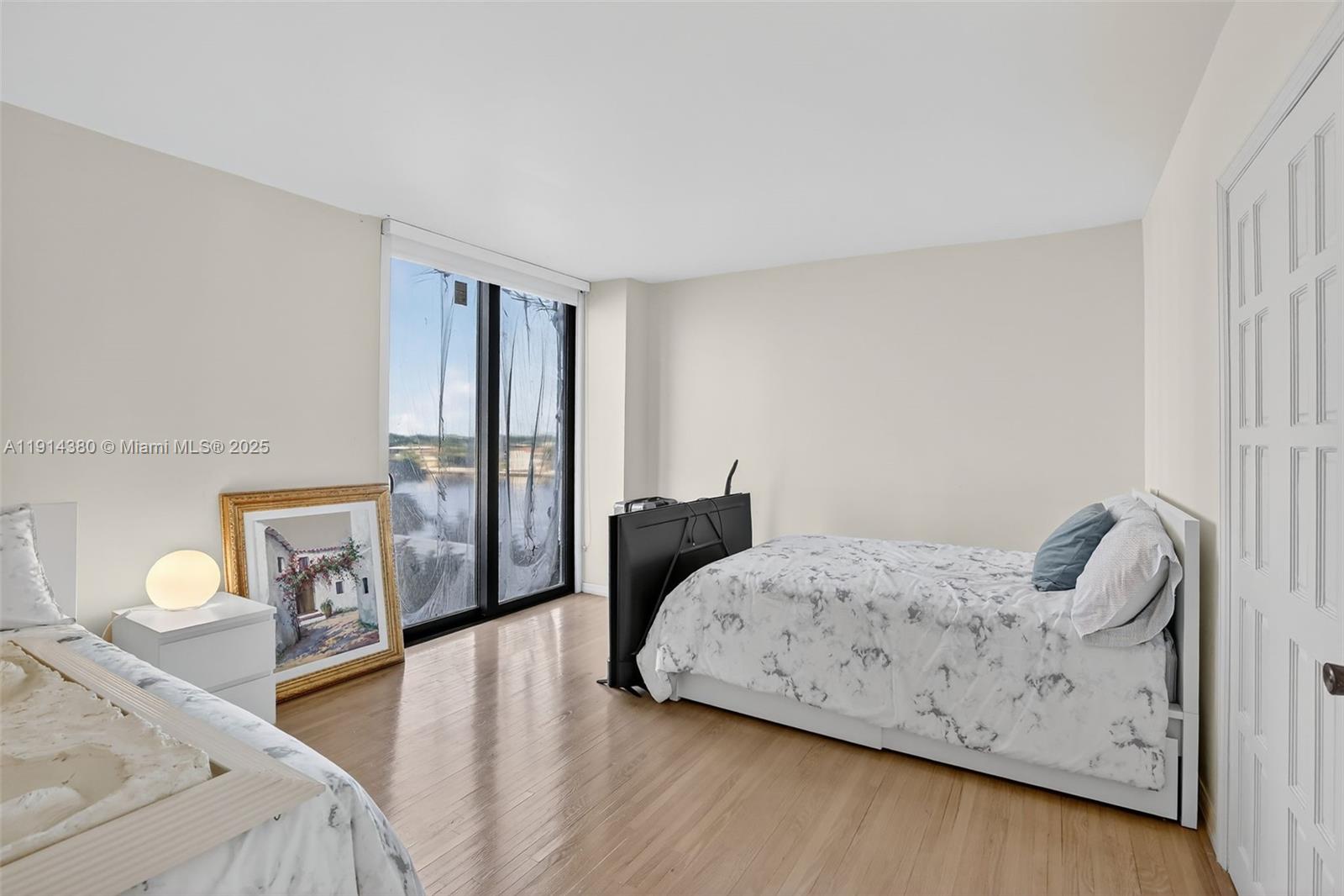 Aventura, Florida, 33180, United States, 3 Bedrooms Bedrooms, ,3 BathroomsBathrooms,Residential,For Sale,1994376