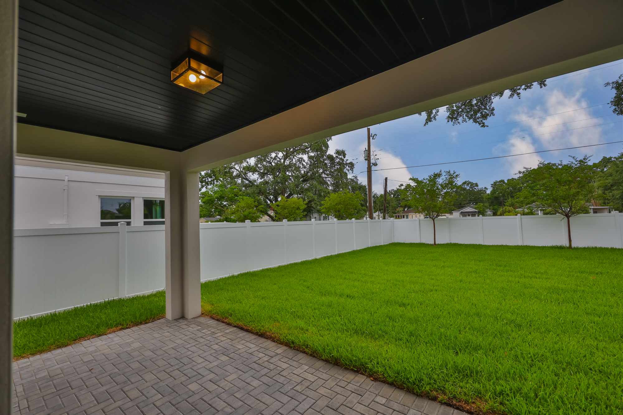 Tampa, Florida, 33609, United States, 4 Bedrooms Bedrooms, ,5 BathroomsBathrooms,Residential,For Sale,1792306