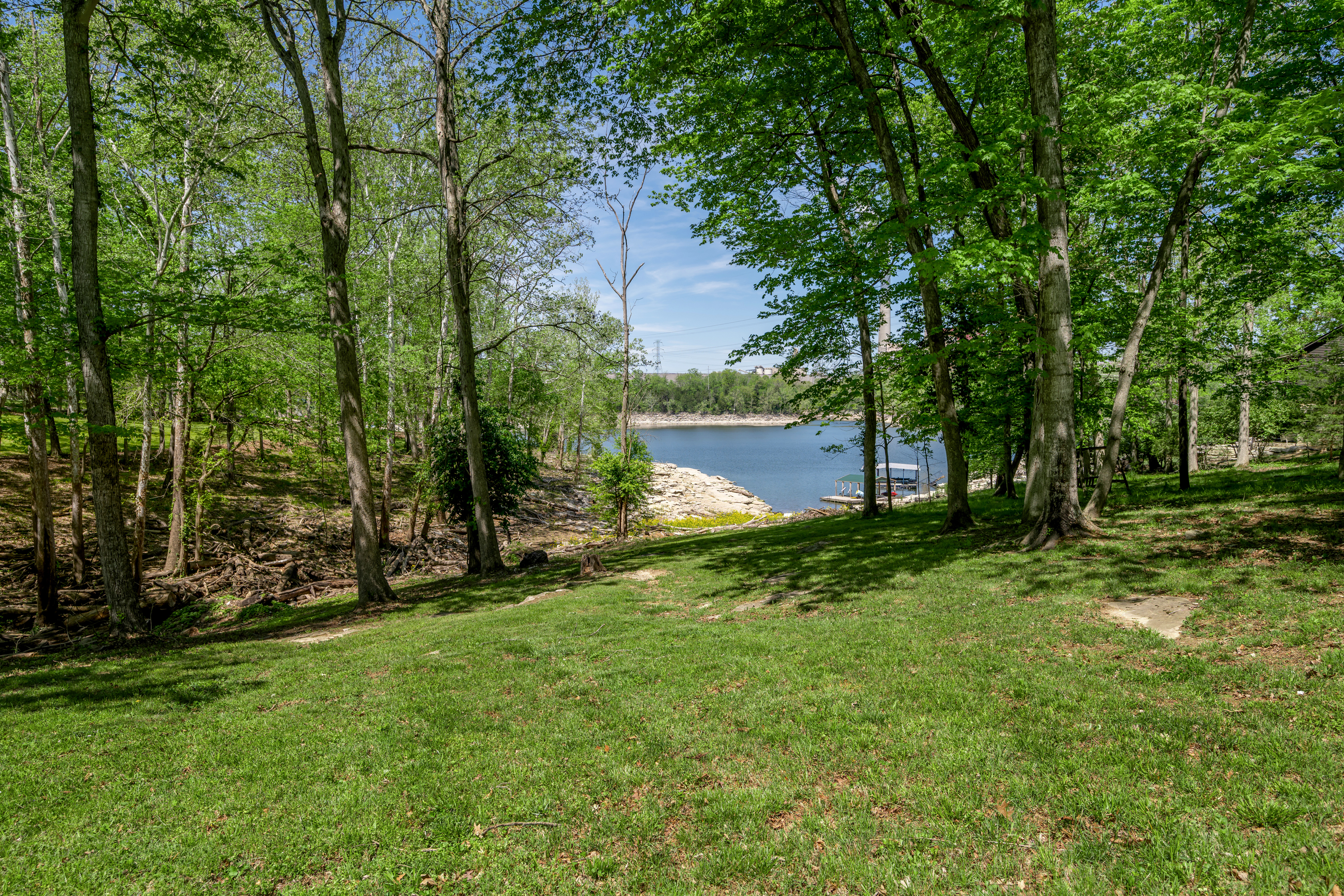  186 Hunter Drive - 物件實景