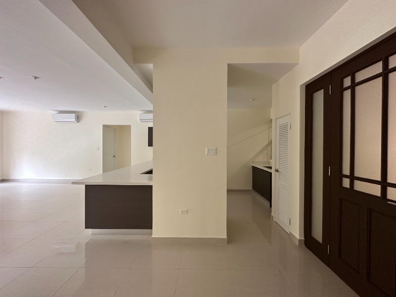 Kingston 6, JM, 2 Bedrooms Bedrooms, ,3 BathroomsBathrooms,Residential,For Sale,1838933