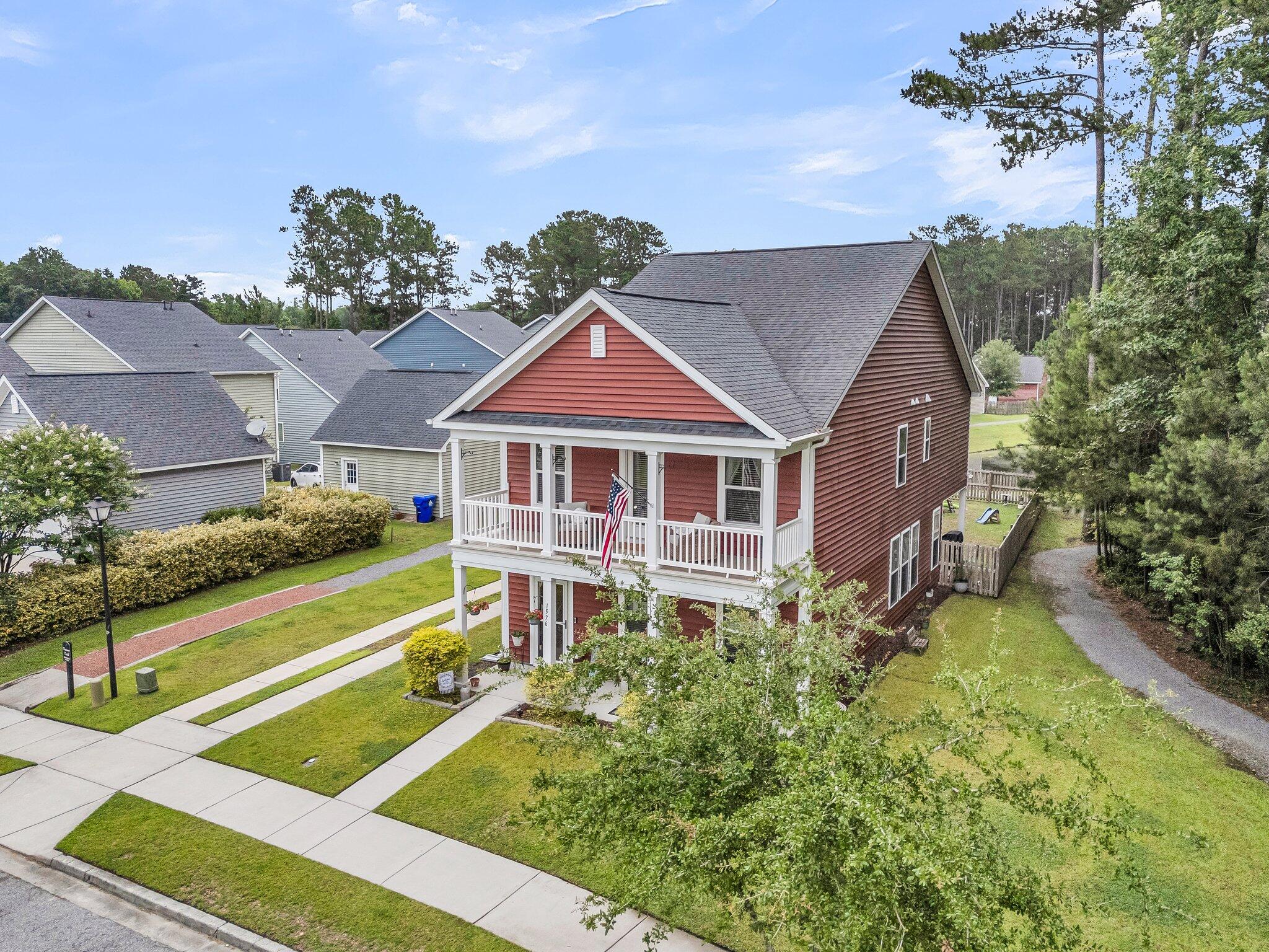 Charleston, South Carolina, 29414, United States, 4 Bedrooms Bedrooms, ,3 BathroomsBathrooms,Residential,For Sale,1979089