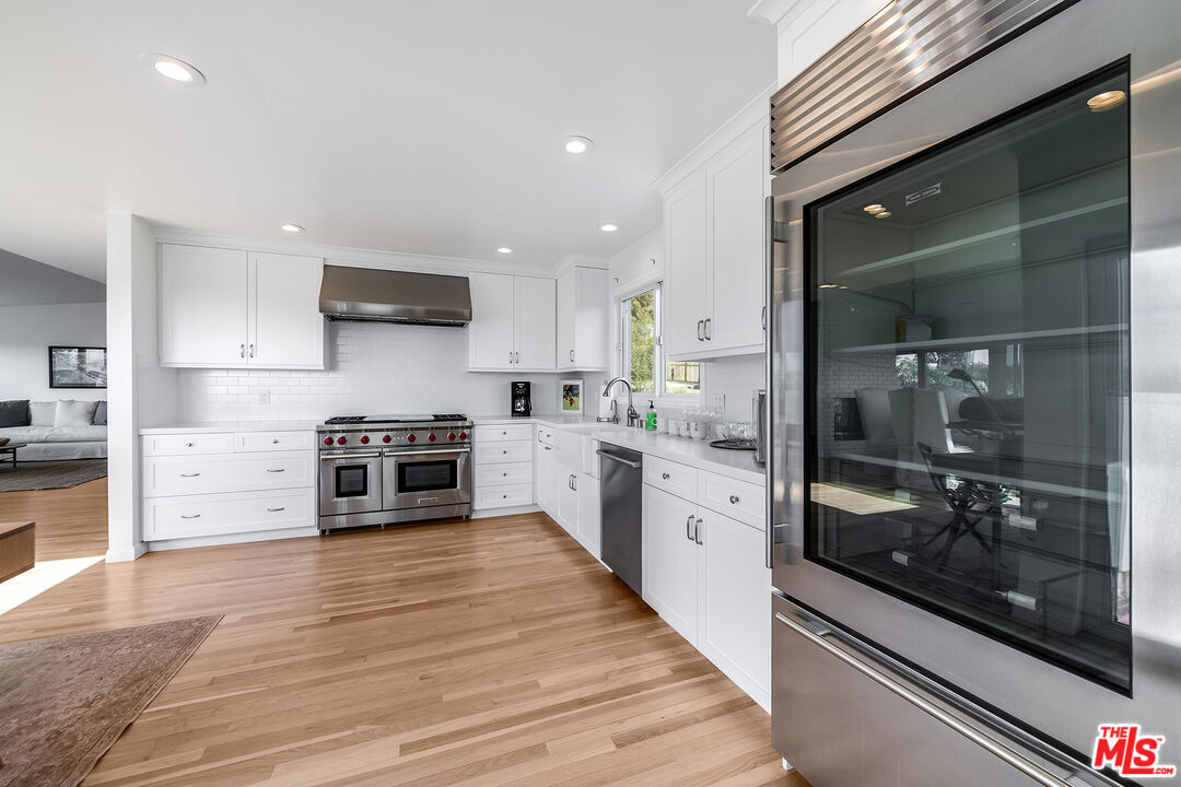 Malibu, California, 90265, United States, 3 Bedrooms Bedrooms, ,2 BathroomsBathrooms,Residential,For Sale,1868514