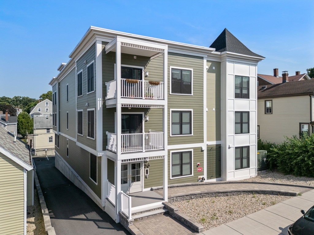 Boston, Massachusetts, 02135, United States, 2 Bedrooms Bedrooms, ,2 BathroomsBathrooms,Residential,For Sale,1940809