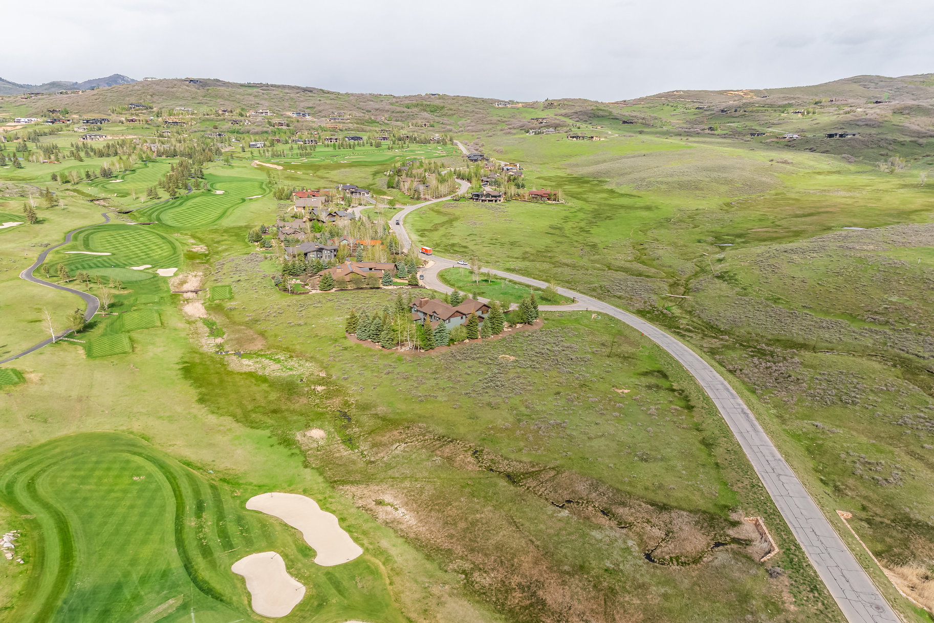 South-facing, Flat Lot on the 4th Green at Glenwild with Ski Resort Views - 物件實景
