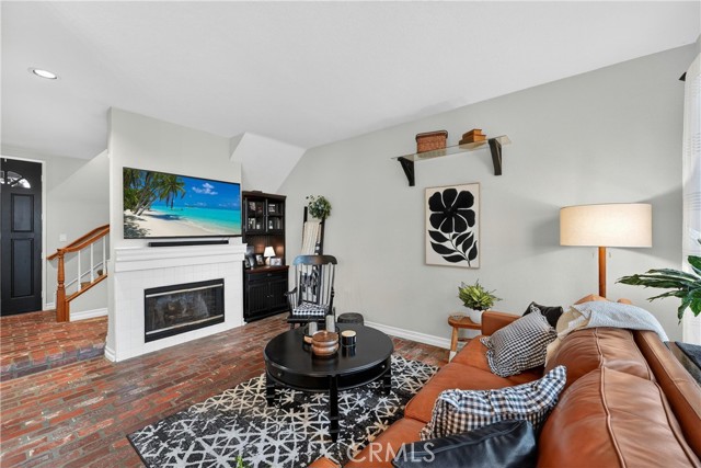 Rancho Santa Margarita, California, 92692, United States, 2 Bedrooms Bedrooms, ,3 BathroomsBathrooms,Residential,For Sale,2049137