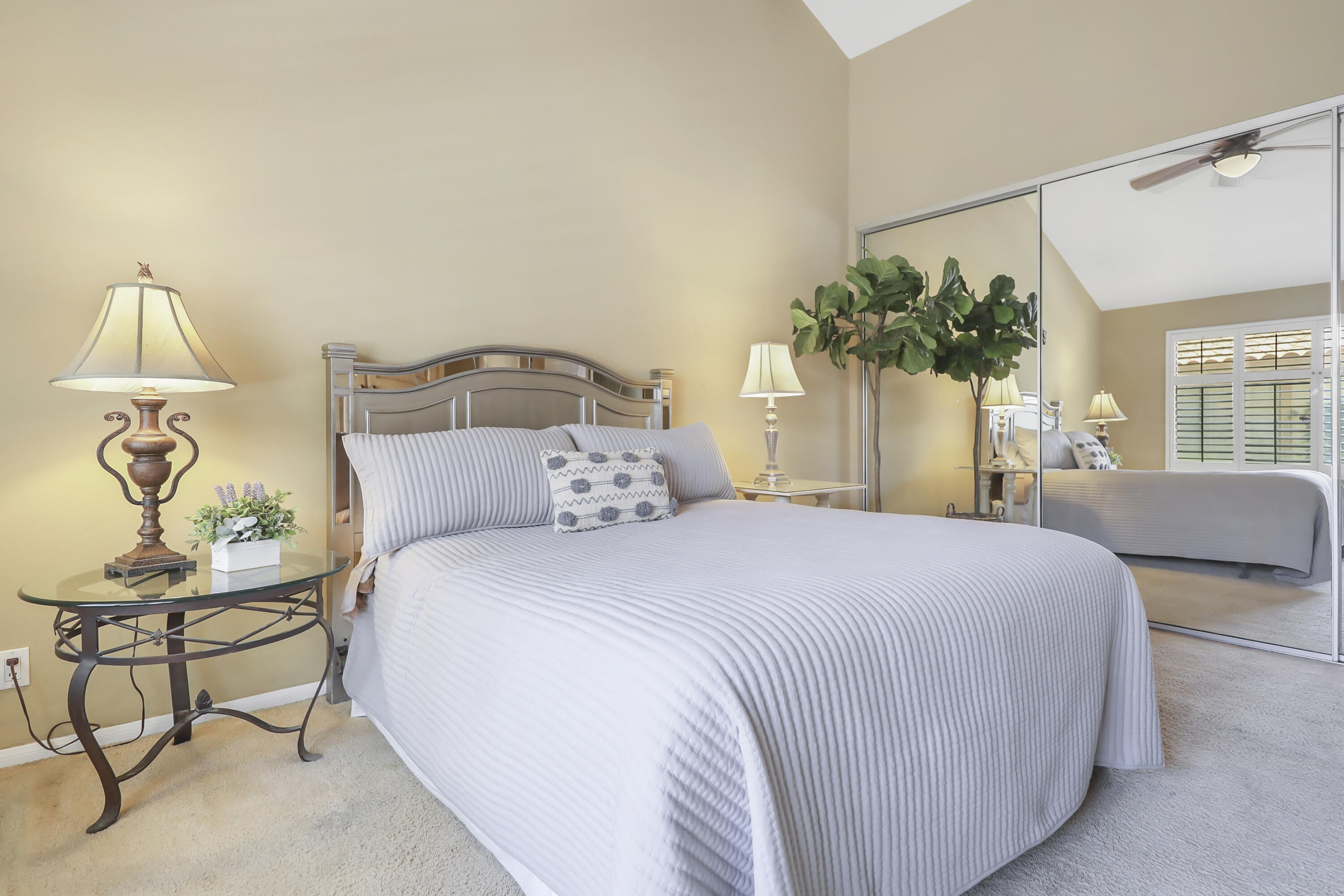 Palm Desert, California, 92260, United States, 2 Bedrooms Bedrooms, ,2 BathroomsBathrooms,Residential,For Sale,1865195