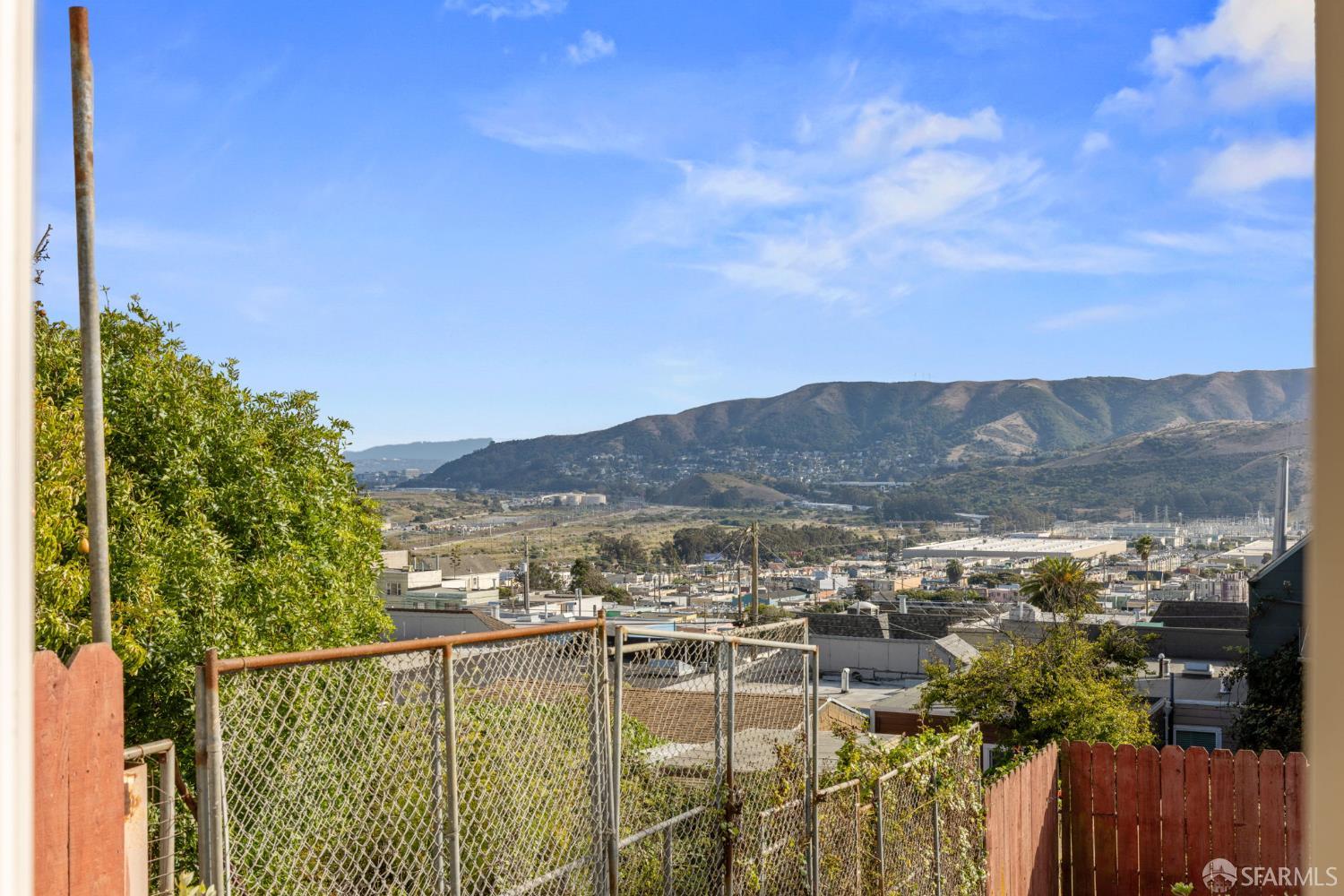 San Francisco, California, 94134, United States, 4 Bedrooms Bedrooms, ,3 BathroomsBathrooms,Residential,For Sale,1950995