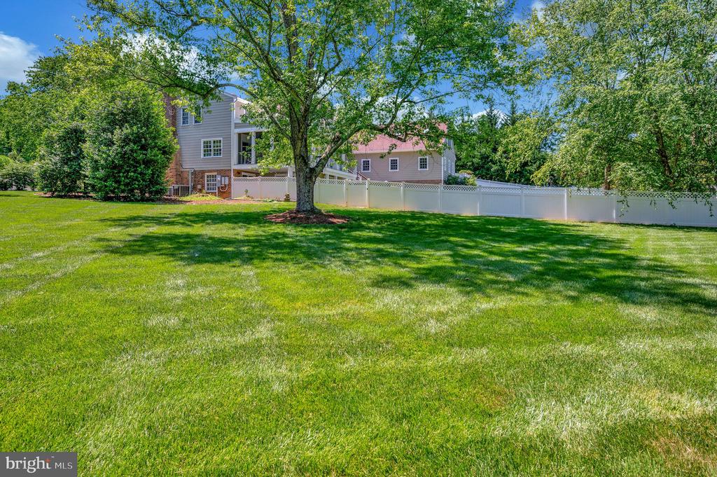 Fredericksburg, Virginia, 22405, United States, 5 Bedrooms Bedrooms, ,5 BathroomsBathrooms,Residential,For Sale,1825163