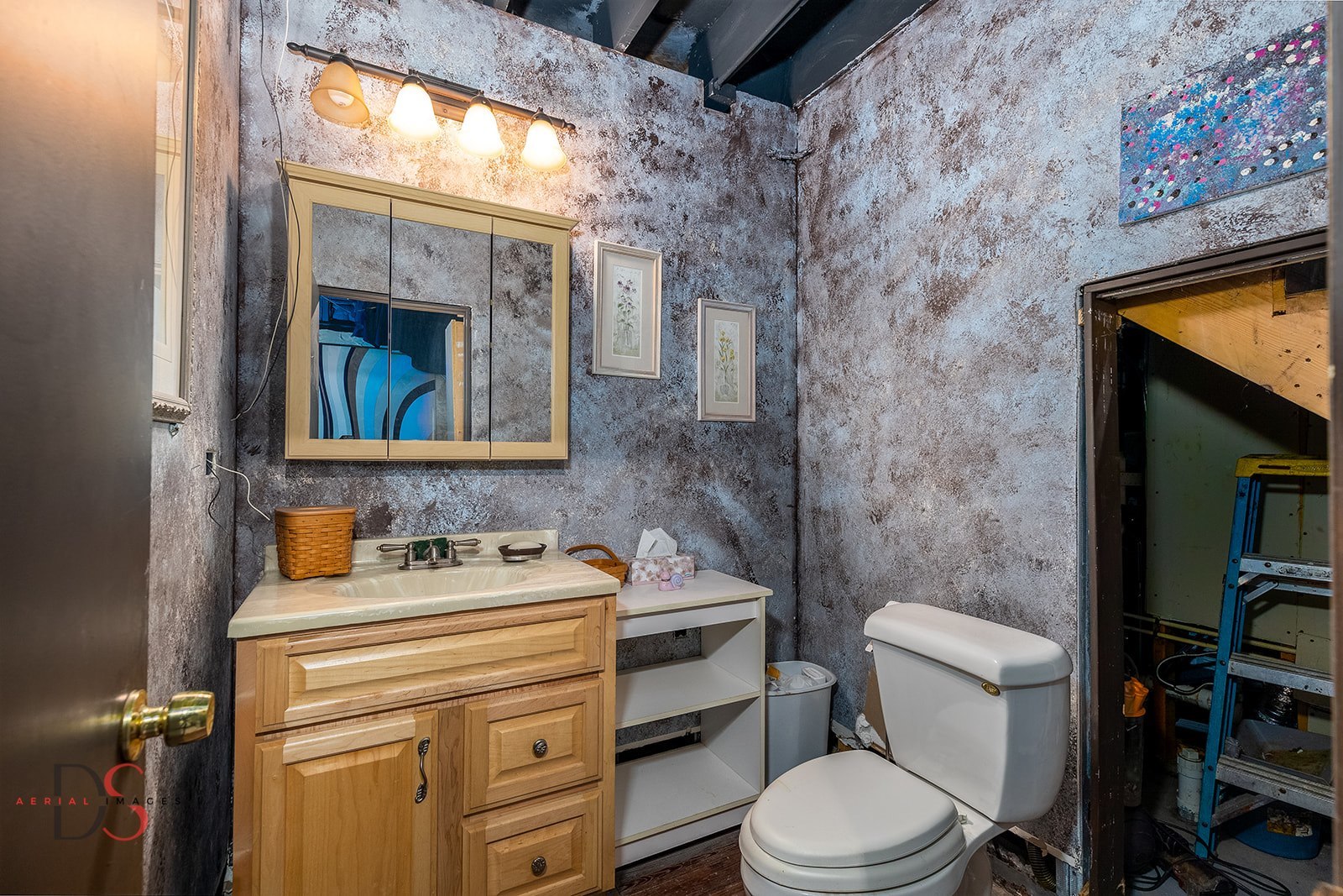 Marseilles, Illinois, 61341, United States, 6 Bedrooms Bedrooms, ,6 BathroomsBathrooms,Residential,For Sale,1925611