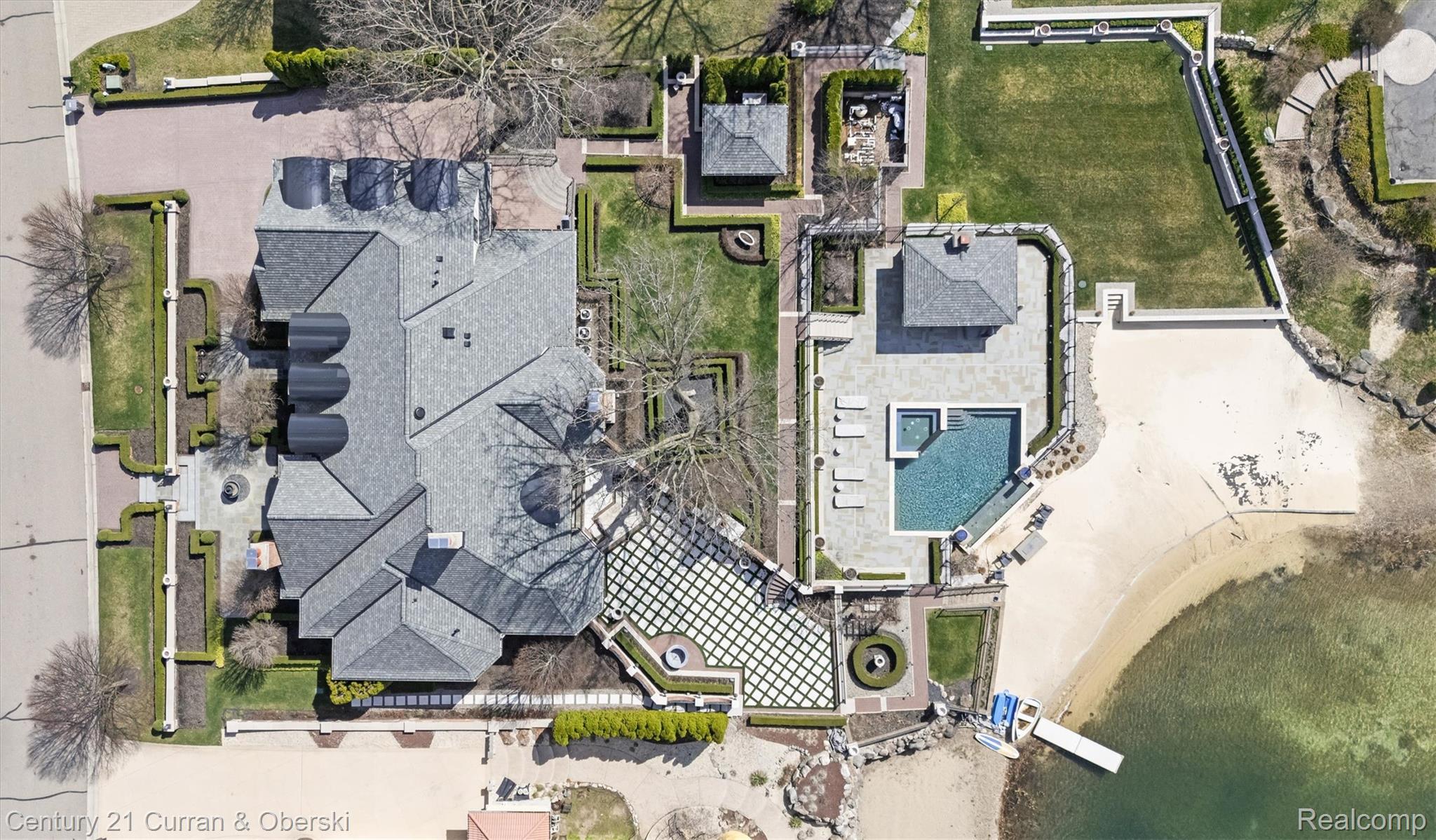 Northville, Michigan, 48168, United States, 4 Bedrooms Bedrooms, ,7 BathroomsBathrooms,Residential,For Sale,2038864